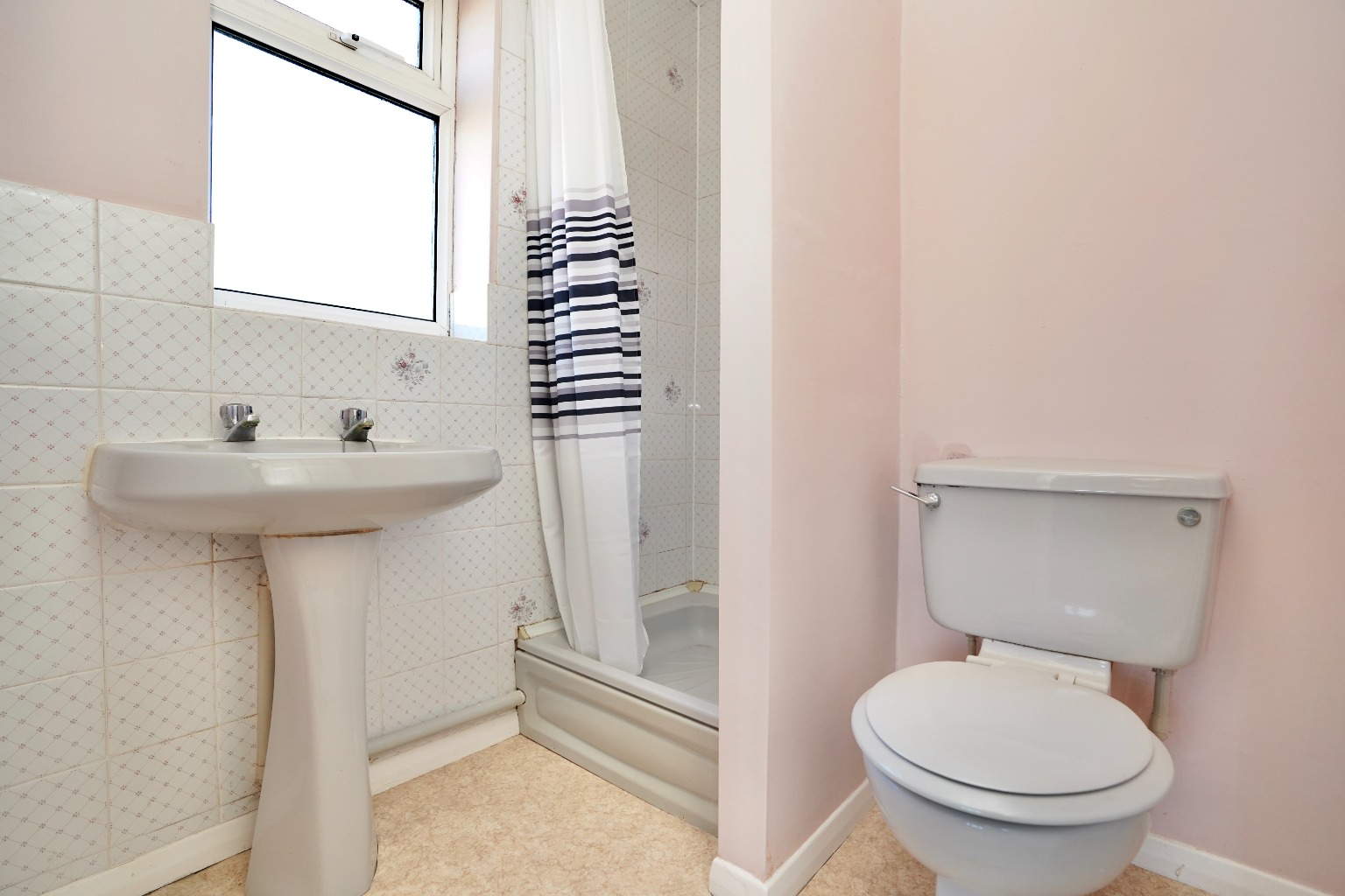 4 bed detached house for sale in Crowhill, Huntingdon 7