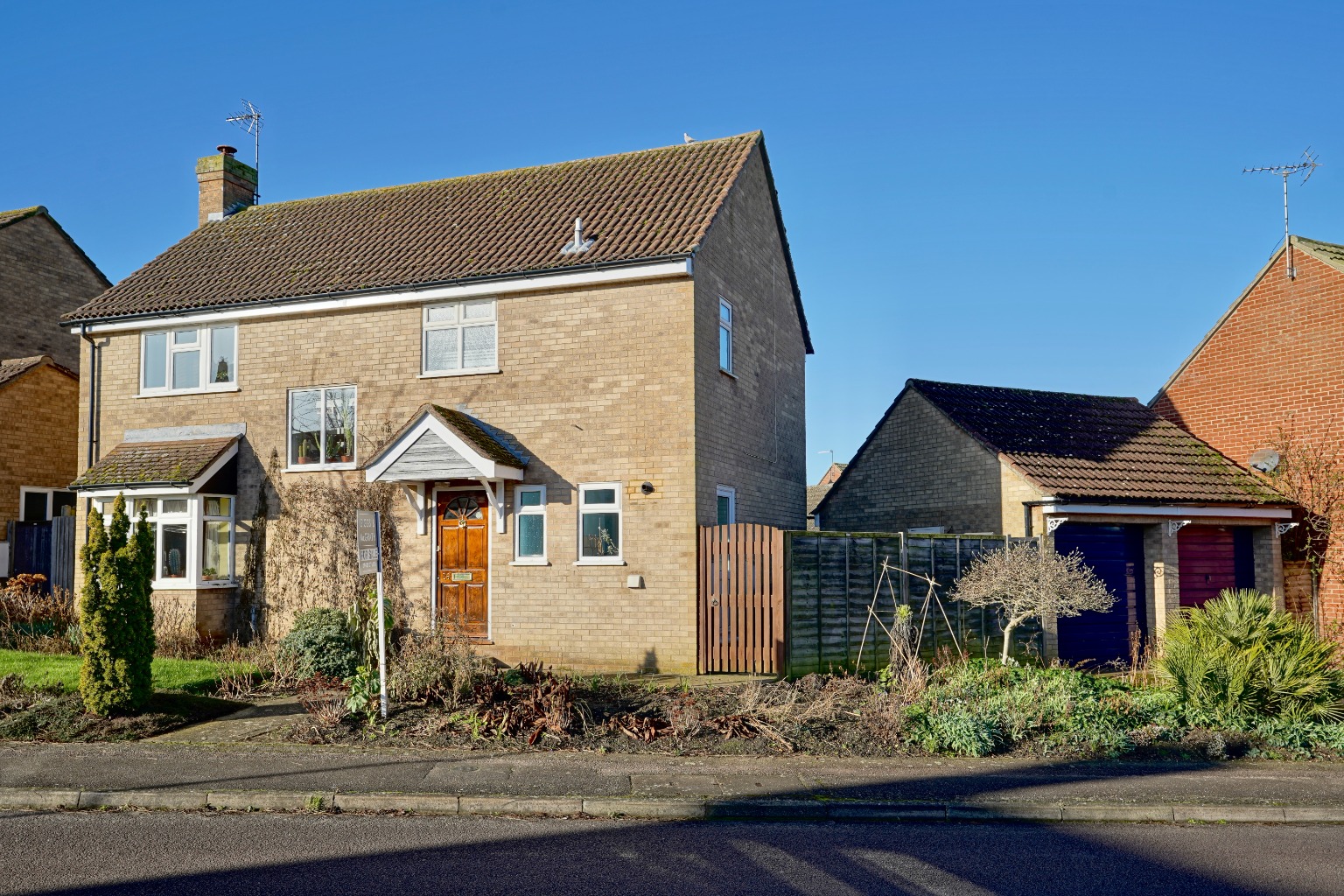 4 bed detached house for sale in Crowhill, Huntingdon  - Property Image 1