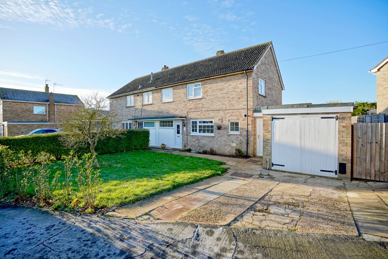 3 bed semi-detached house for sale in Pennington Road, Huntingdon  - Property Image 1
