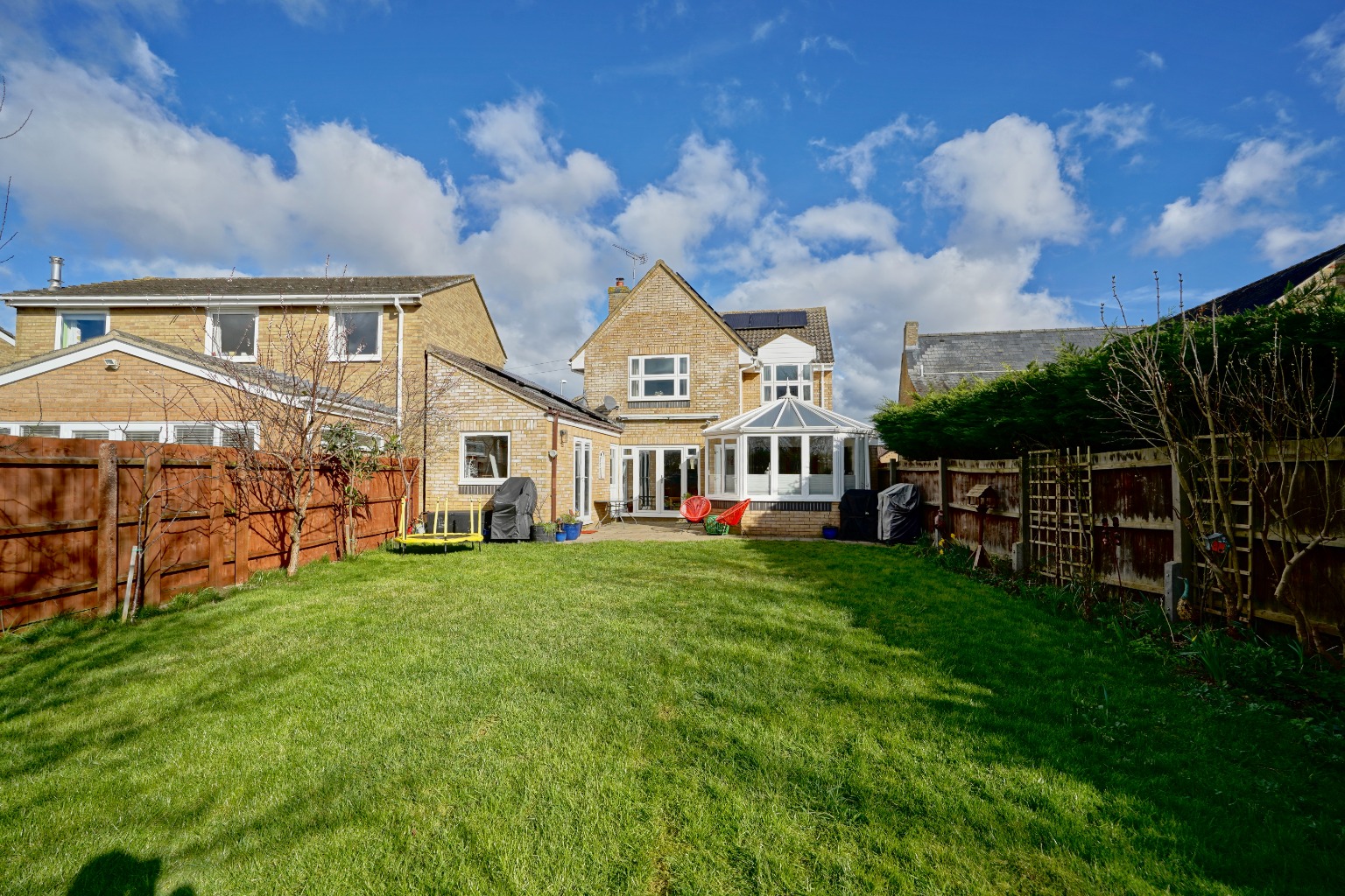 4 bed detached house for sale in West Street, Cambridge - Property Image 1