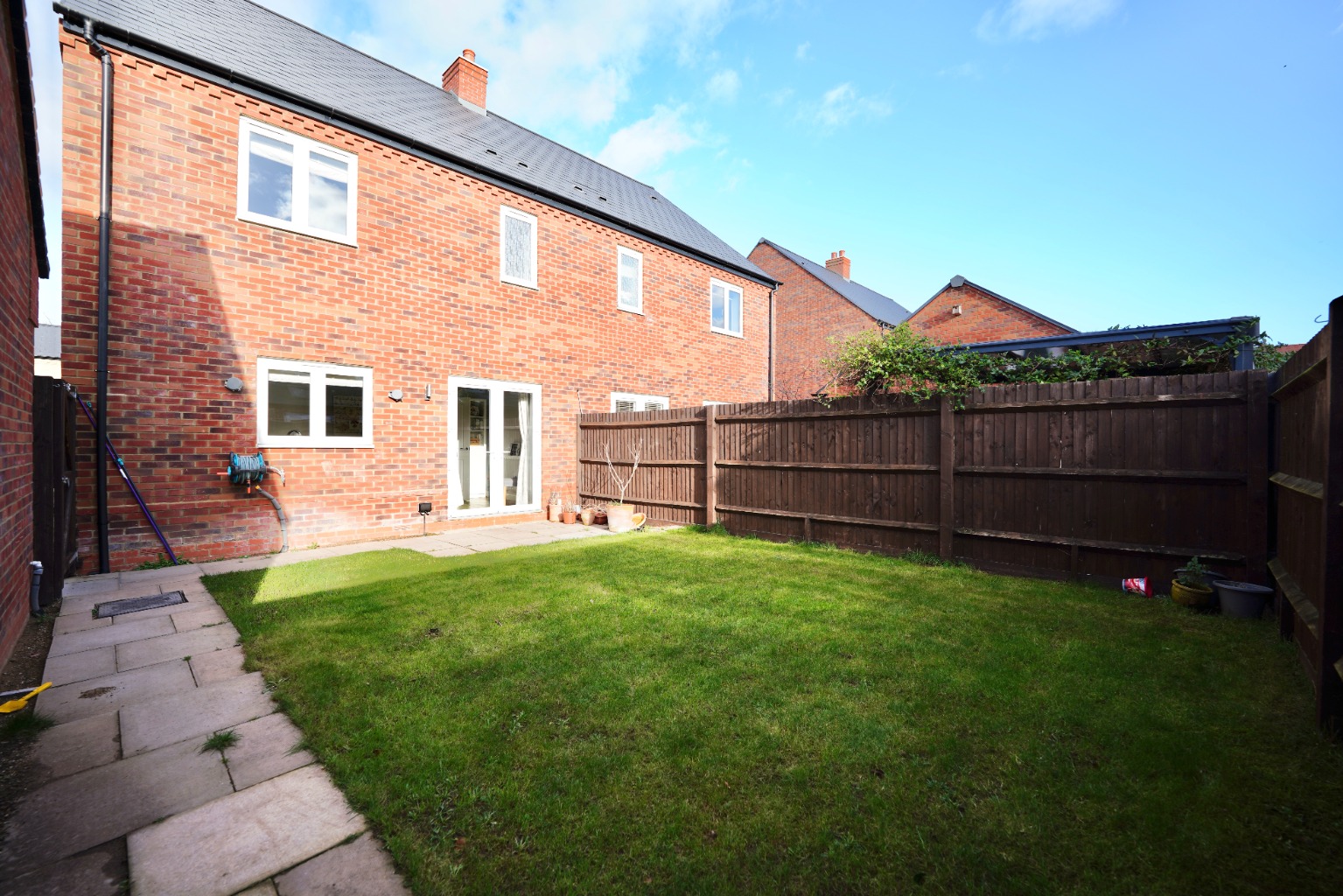 3 bed semi-detached house for sale in Hetley Close, Huntingdon  - Property Image 11