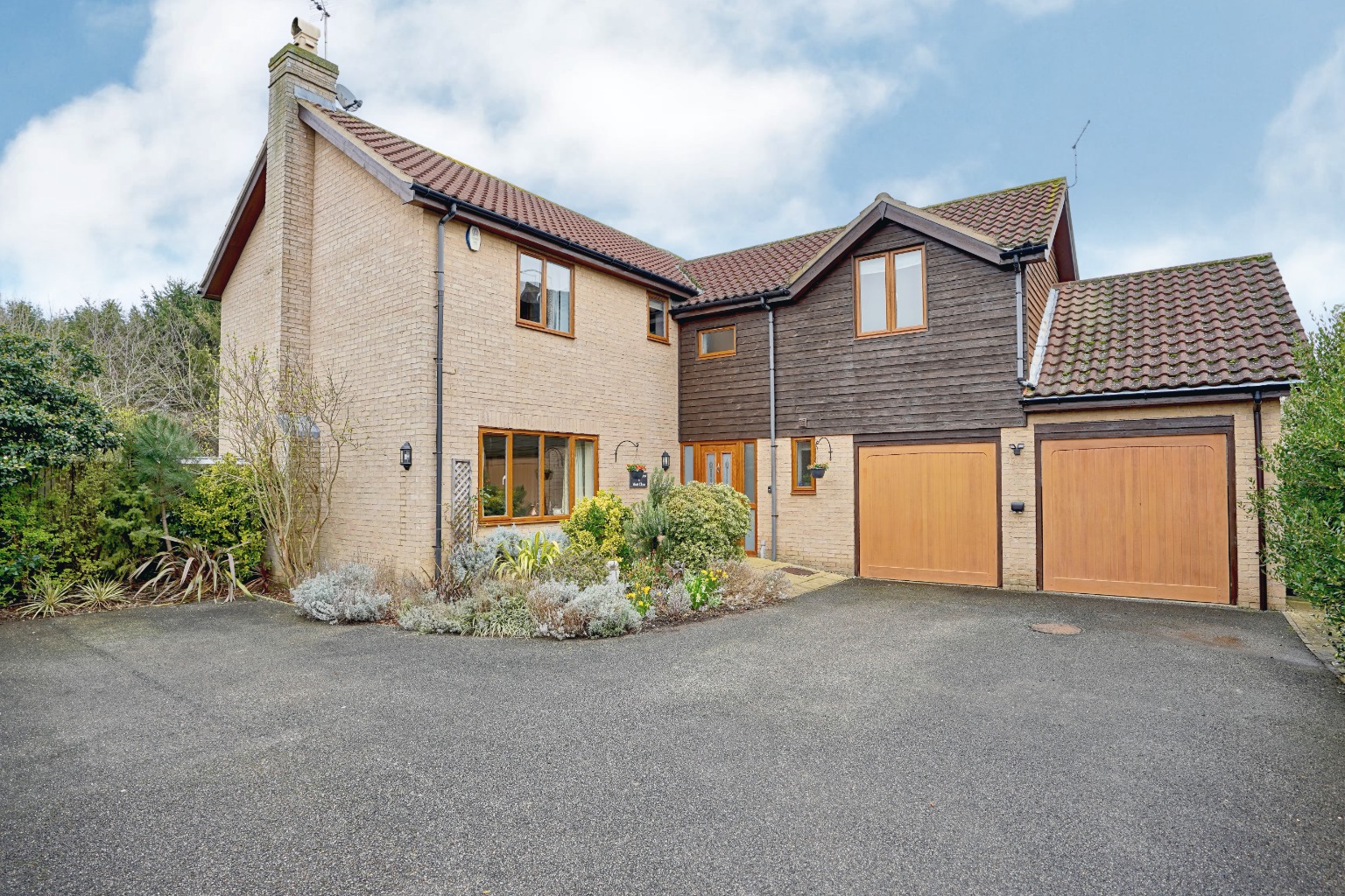 5 bed detached house for sale in Moat Close, Huntingdon  - Property Image 24