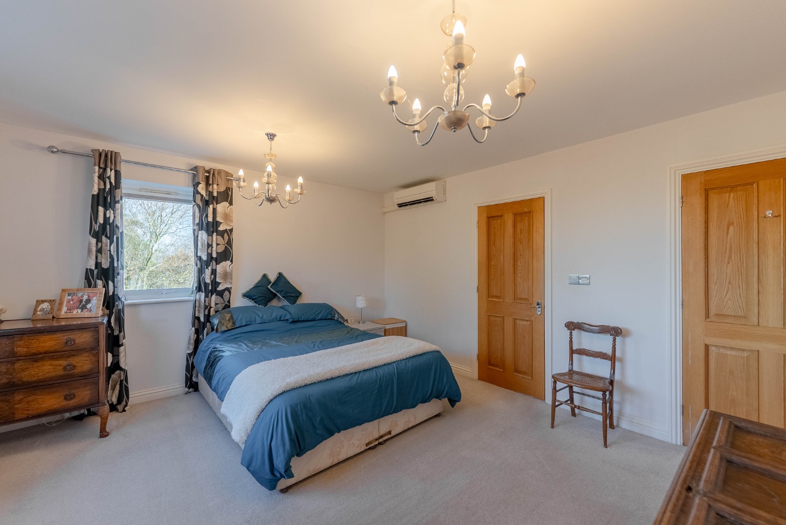 5 bed detached house for sale in Moat Close, Huntingdon  - Property Image 14