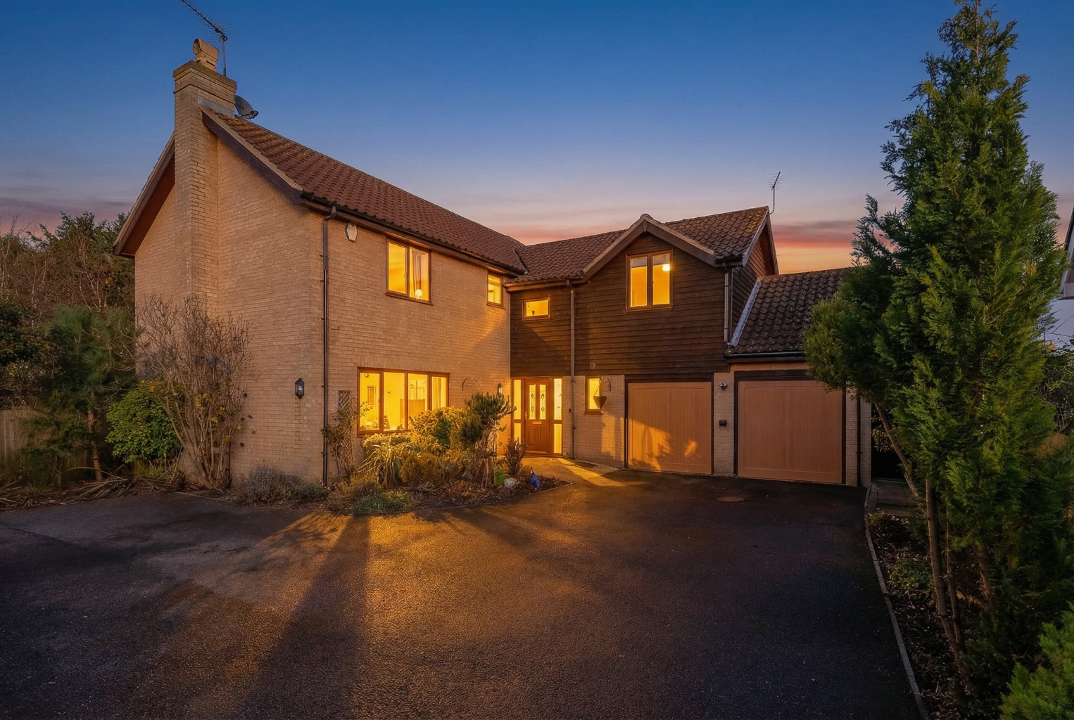 5 bed detached house for sale in Moat Close, Huntingdon 28