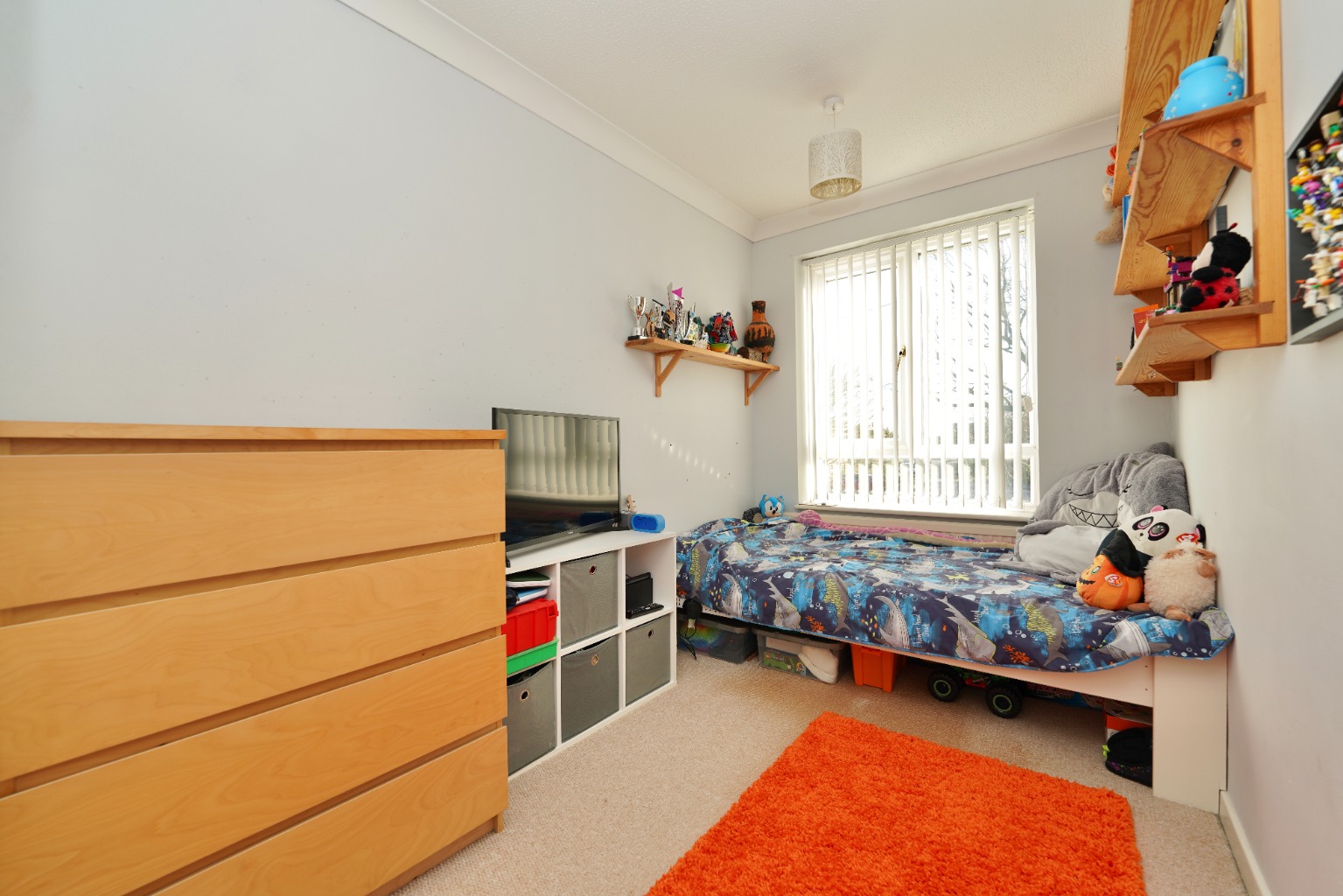 3 bed end of terrace house for sale in Elizabeth Way, Huntingdon  - Property Image 9