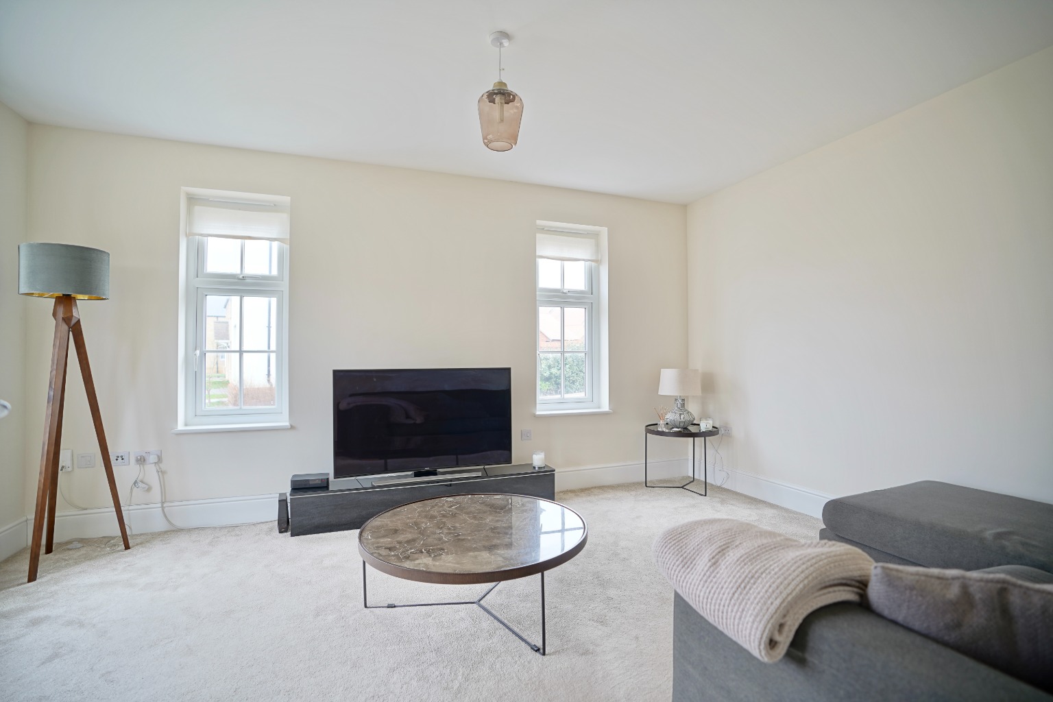 5 bed detached house for sale in Swynford Road, Huntingdon 2