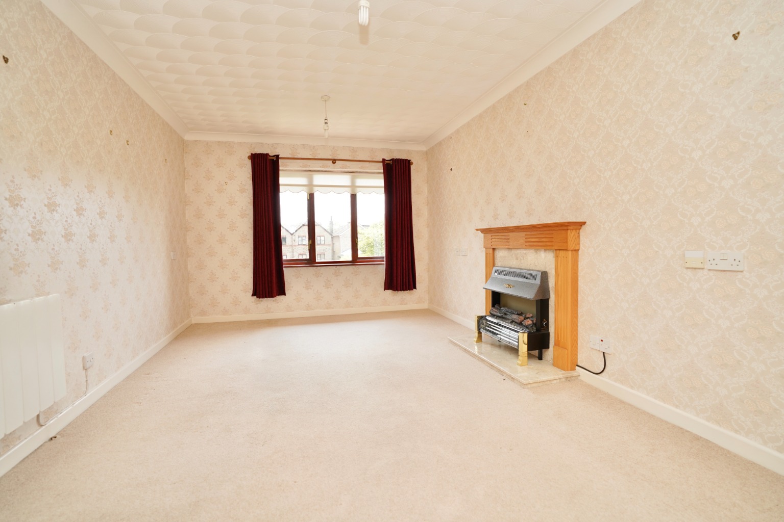 2 bed flat for sale in Woodlands, Huntingdon  - Property Image 2