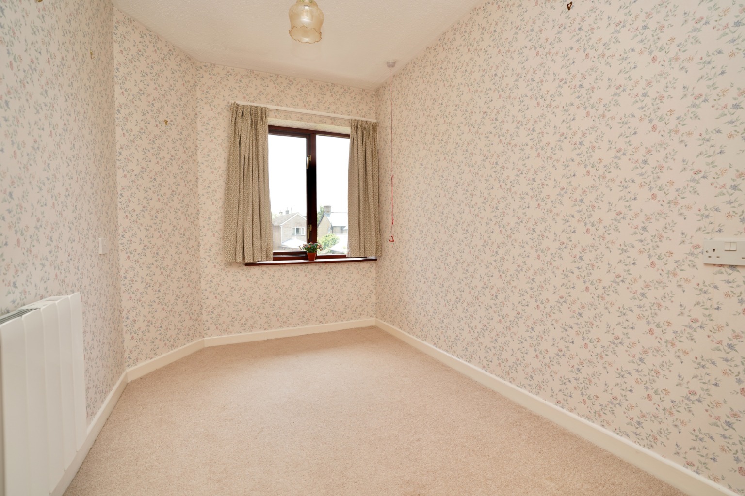 2 bed flat for sale in Woodlands, Huntingdon  - Property Image 6