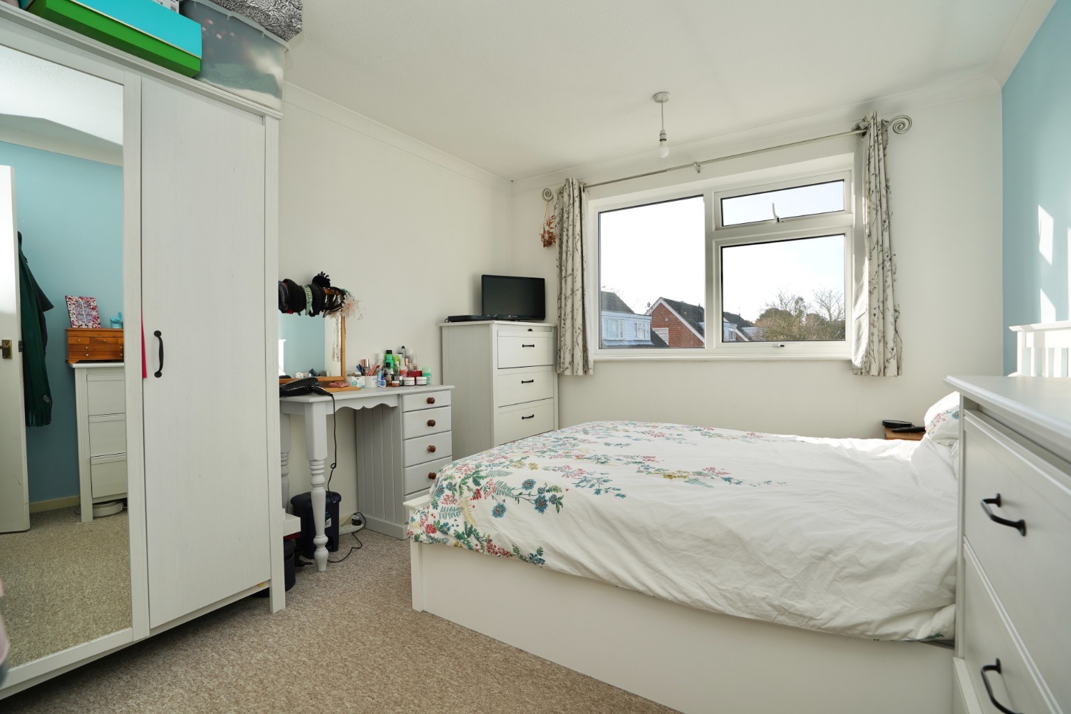 3 bed end of terrace house for sale in Dunholt Way, Huntingdon 10