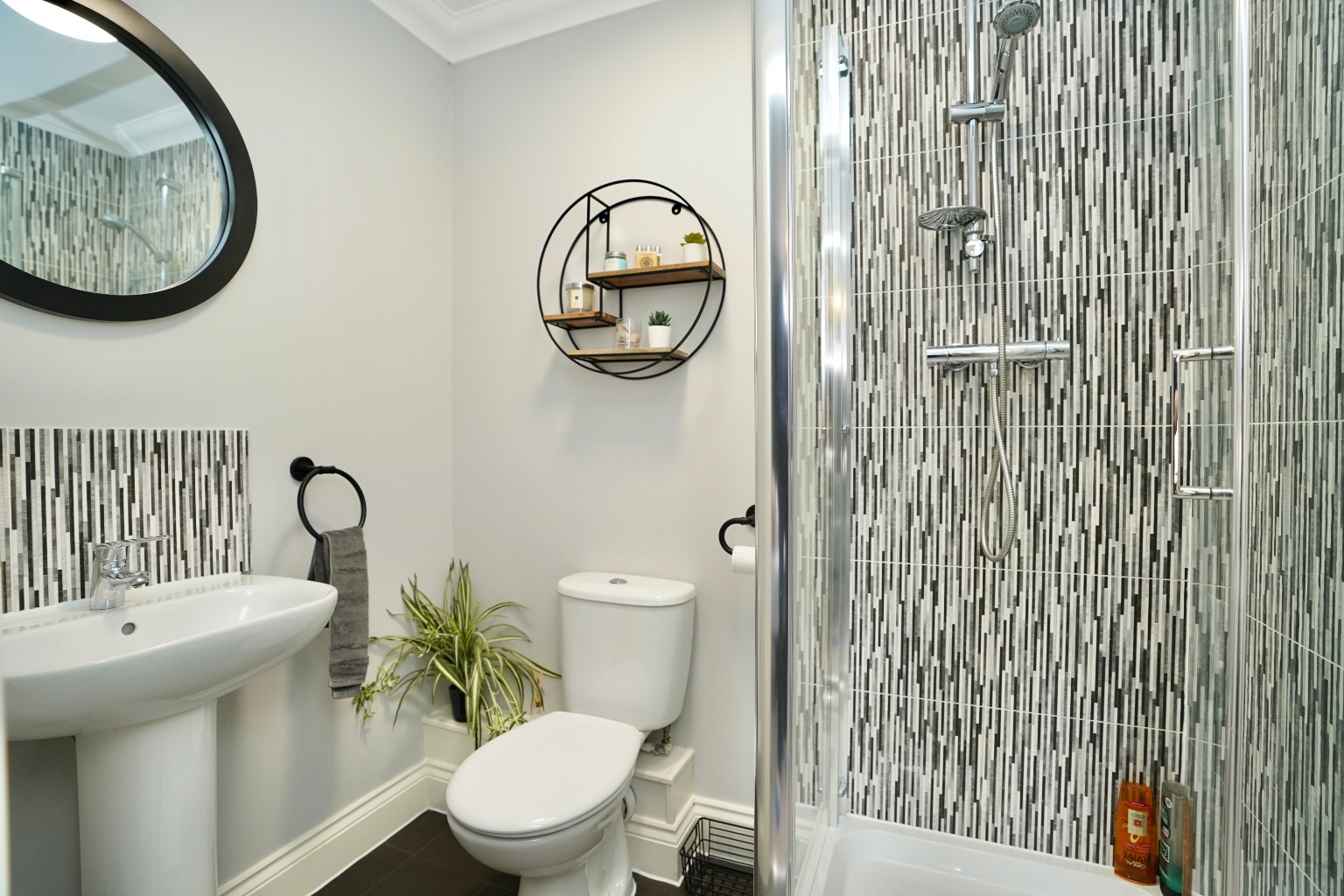 3 bed end of terrace house for sale in Mallory Place, Huntingdon 7