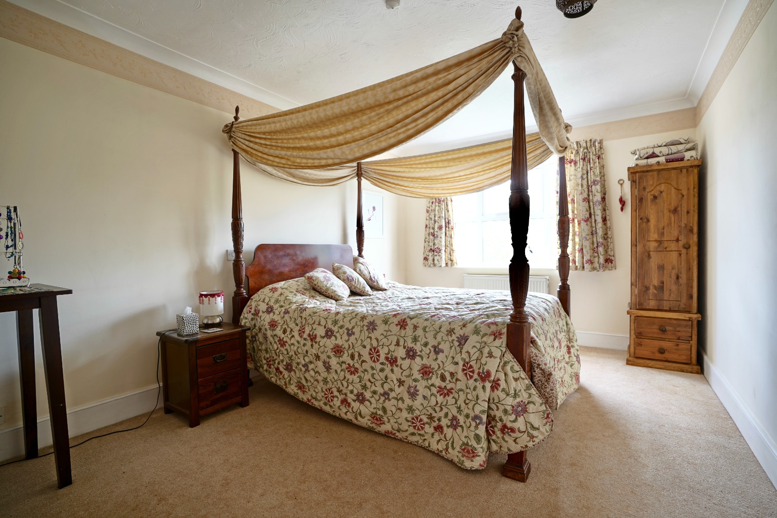 5 bed detached house for sale in High Street, Huntingdon 6