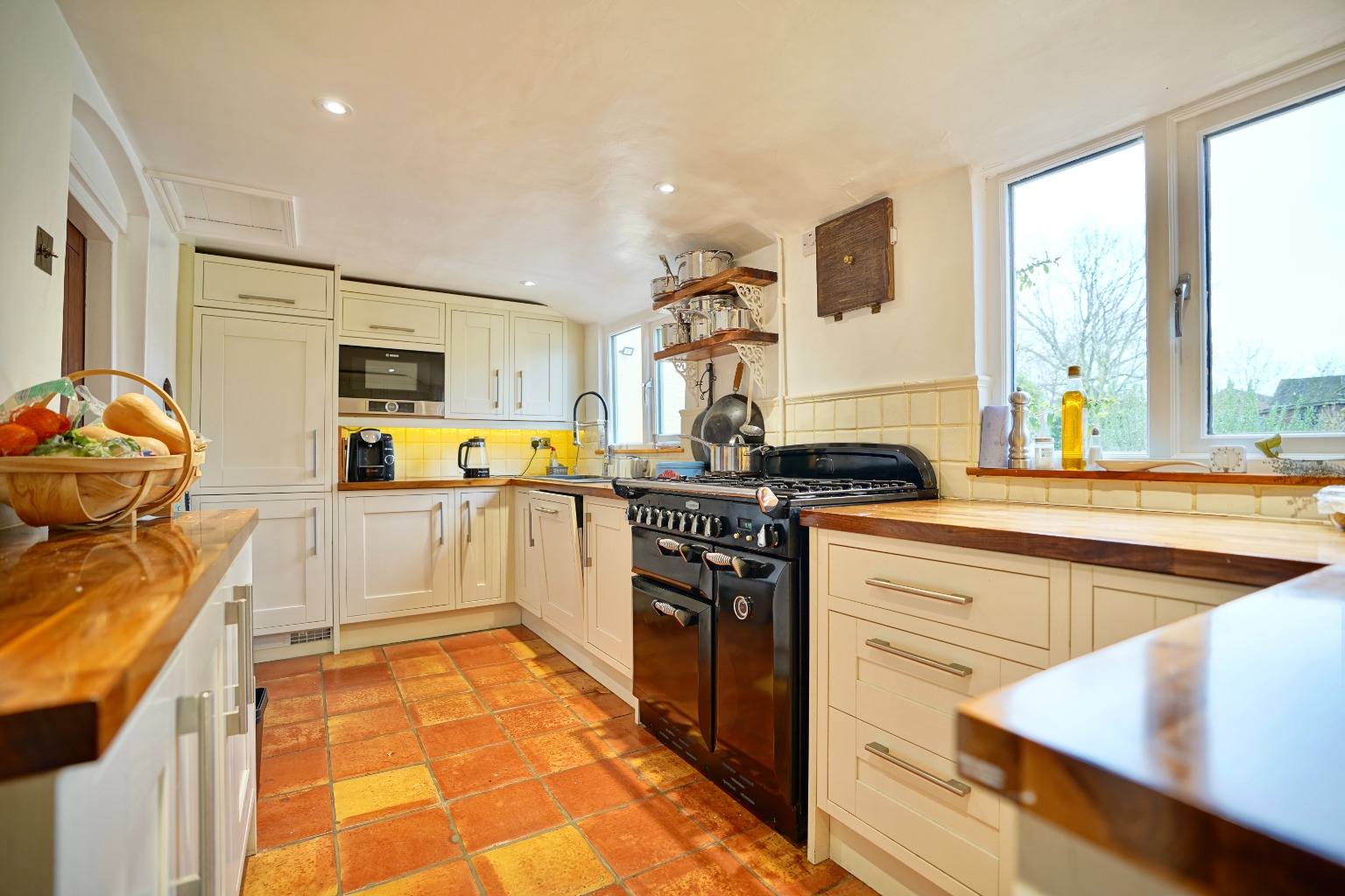 4 bed detached house for sale in Talls Lane, Huntingdon  - Property Image 4