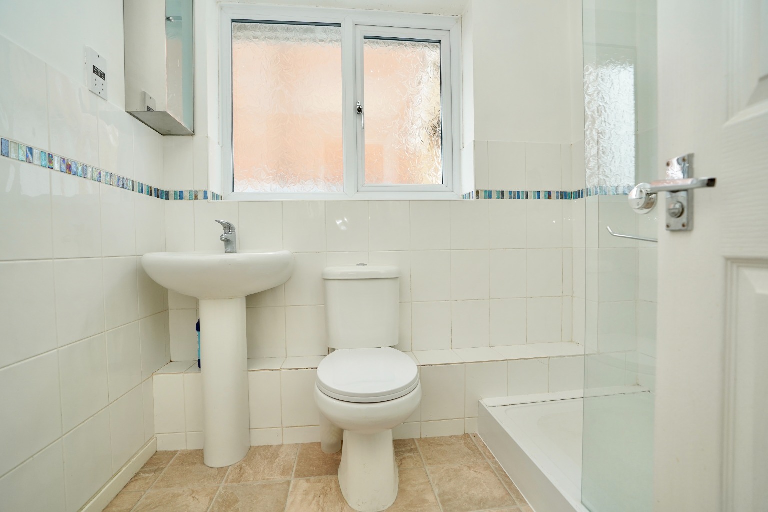 2 bed detached bungalow for sale in Wilthorne, Huntingdon 5