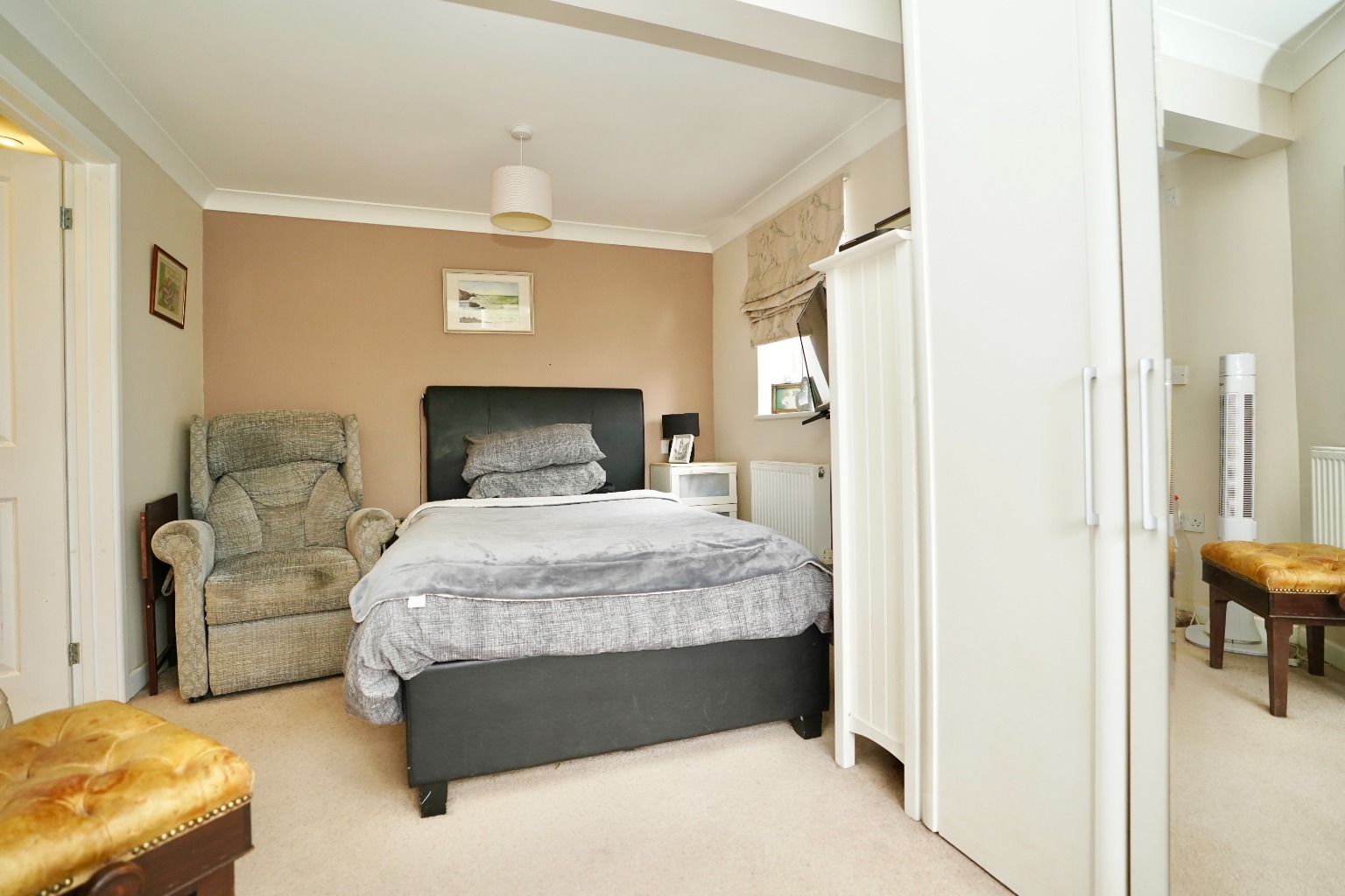 2 bed detached bungalow for sale in Wilthorne, Huntingdon 9