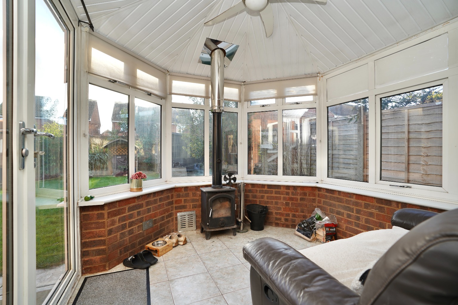 3 bed detached house for sale in Lowry Close, St. Ives 5