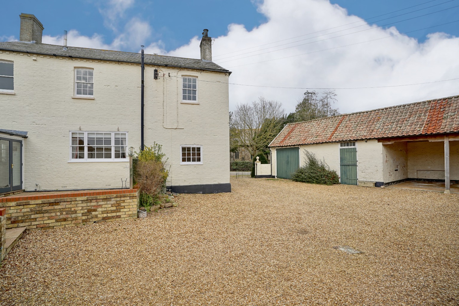 4 bed detached house for sale in Church Street, Huntingdon 3