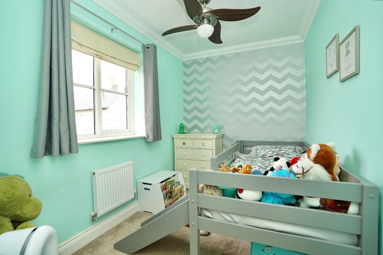 3 bed detached house for sale in Carnaile Road, Huntingdon 8