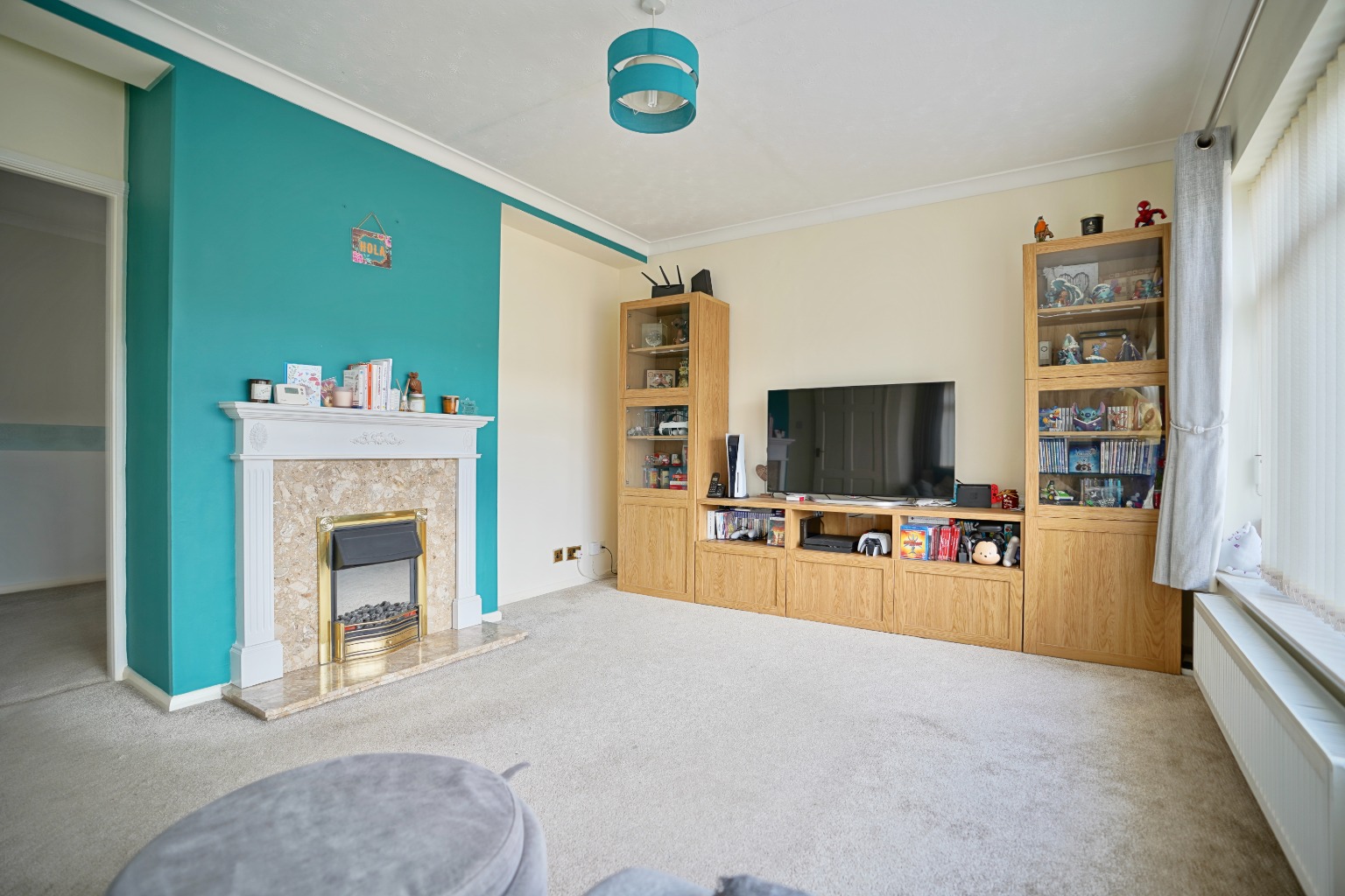 3 bed detached house for sale in Wheatfields, St Ives  - Property Image 3