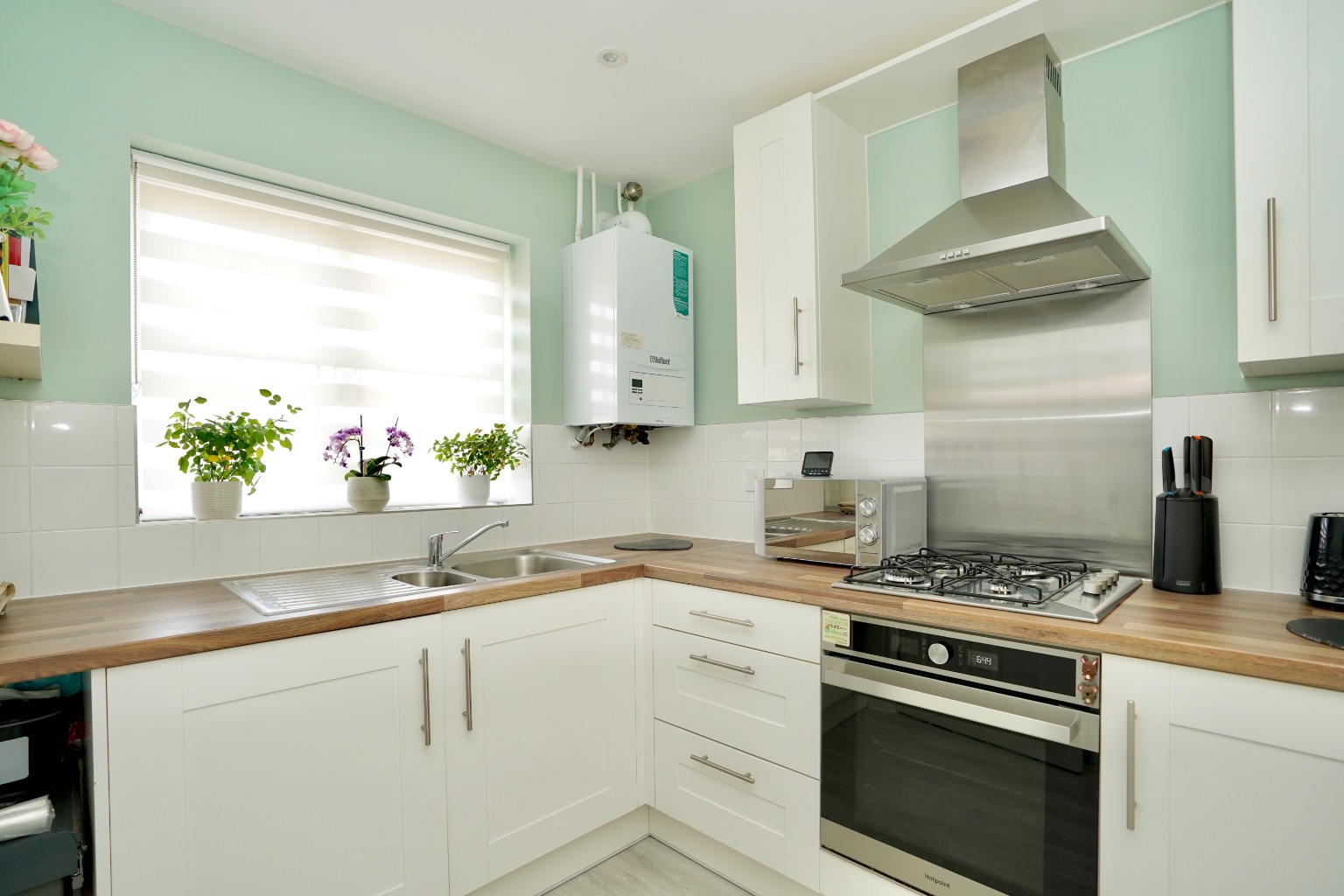 2 bed semi-detached house for sale in Harding Way, Huntingdon 1