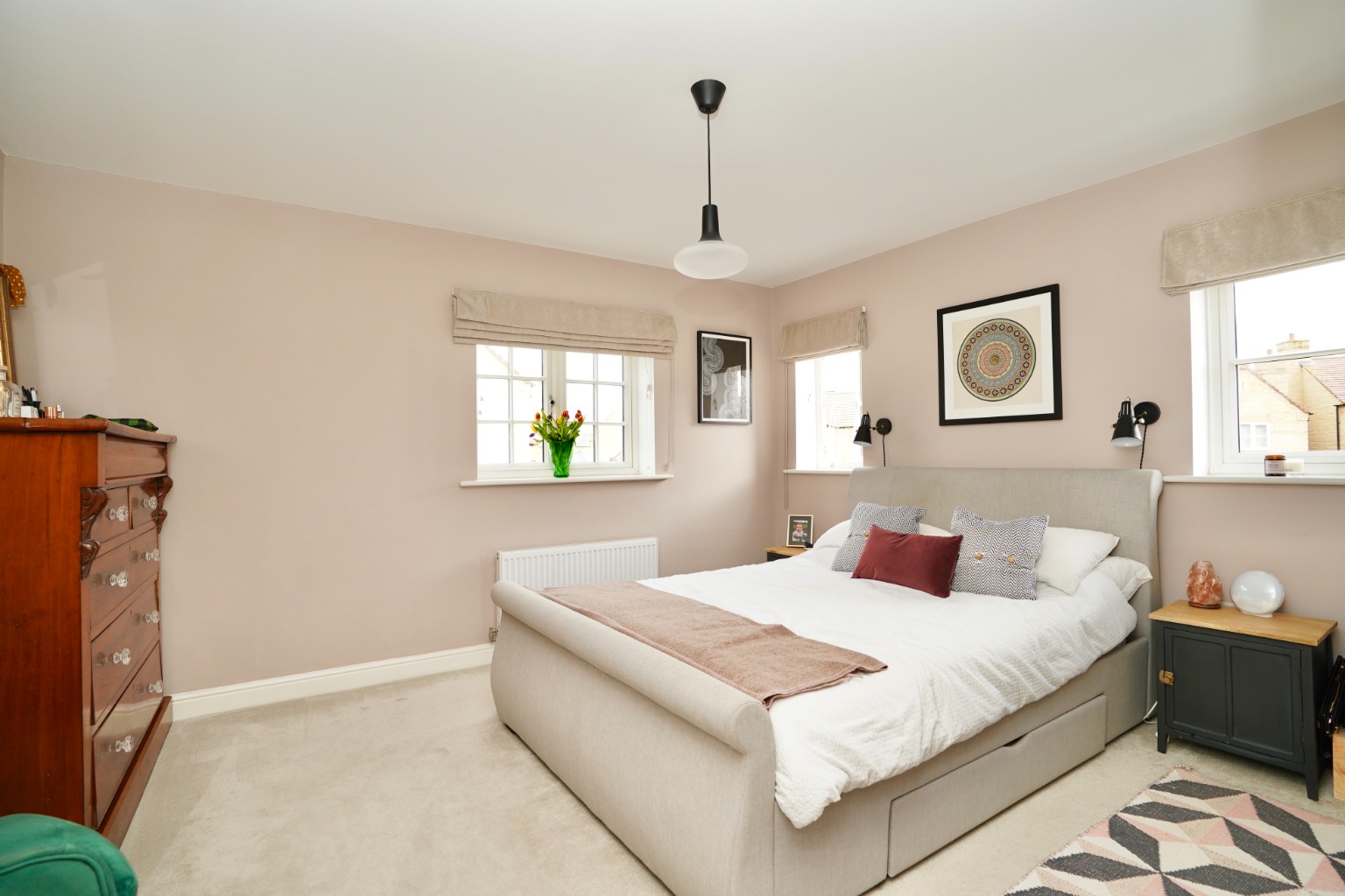 5 bed detached house for sale in Somning Close, Huntingdon  - Property Image 8