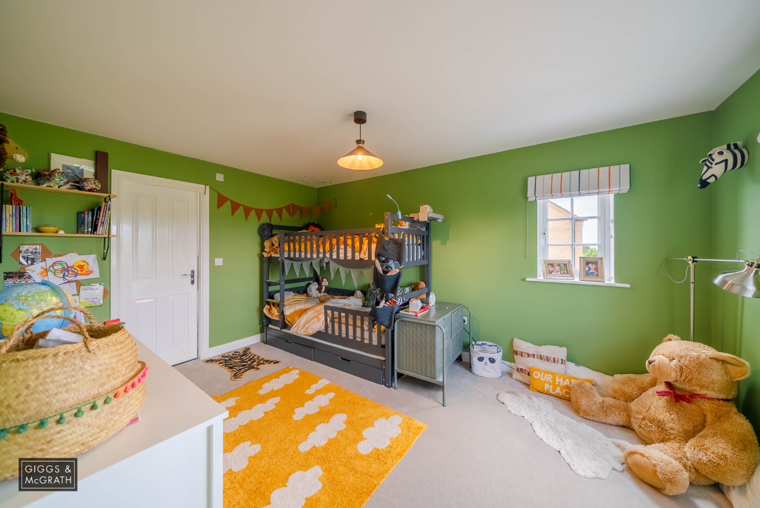 5 bed detached house for sale in Somning Close, Huntingdon 12