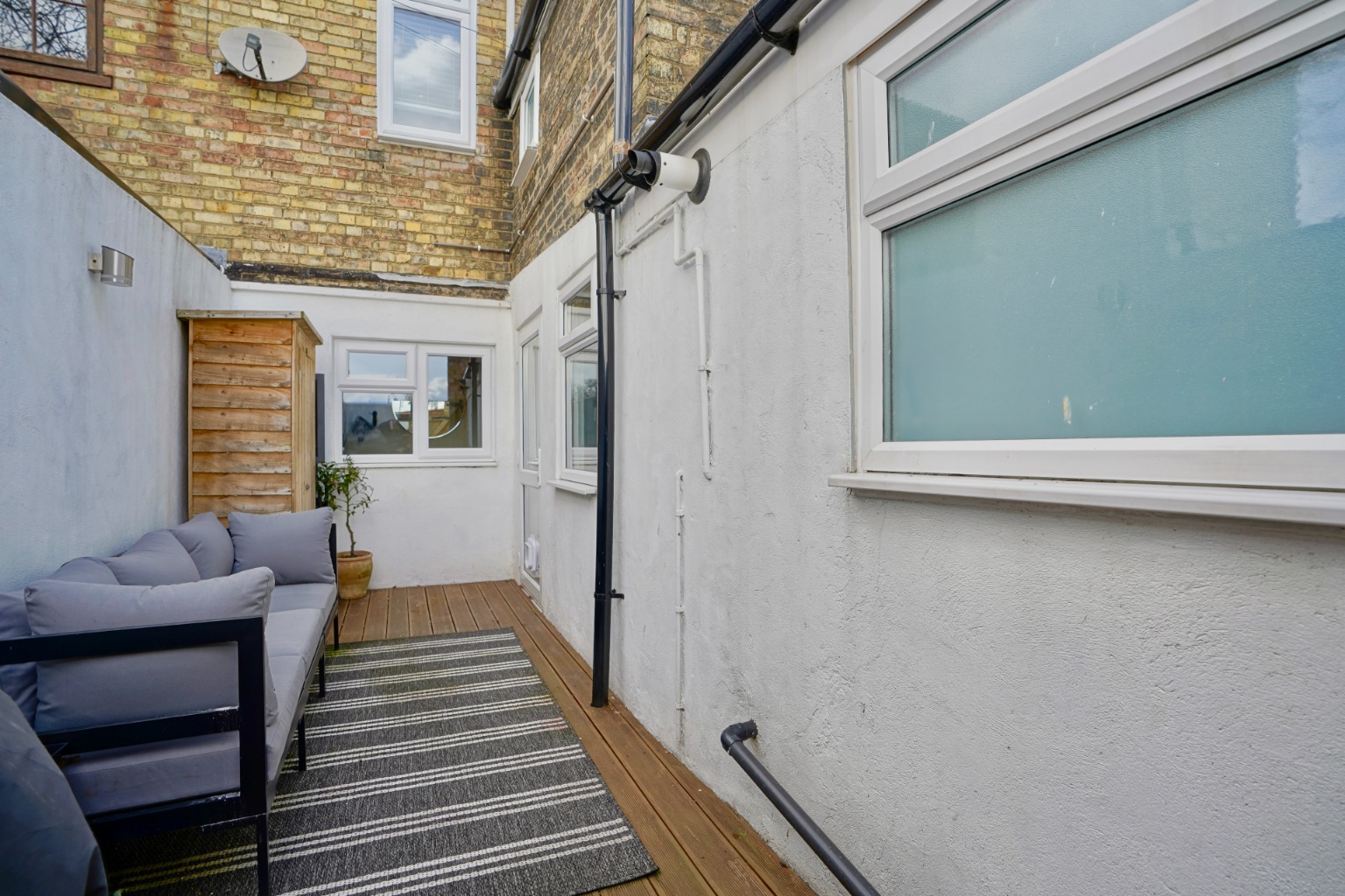 3 bed terraced house for sale in Great Northern Street  - Property Image 13