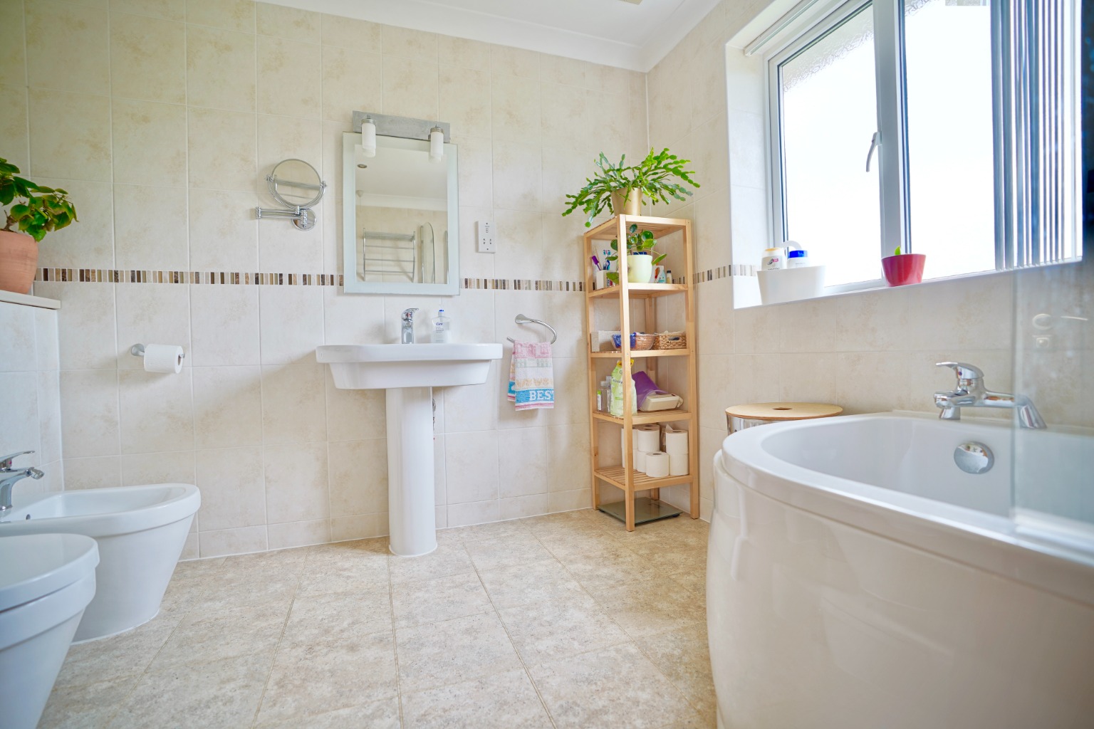 4 bed detached house for sale in Coniston Close, Huntingdon 7