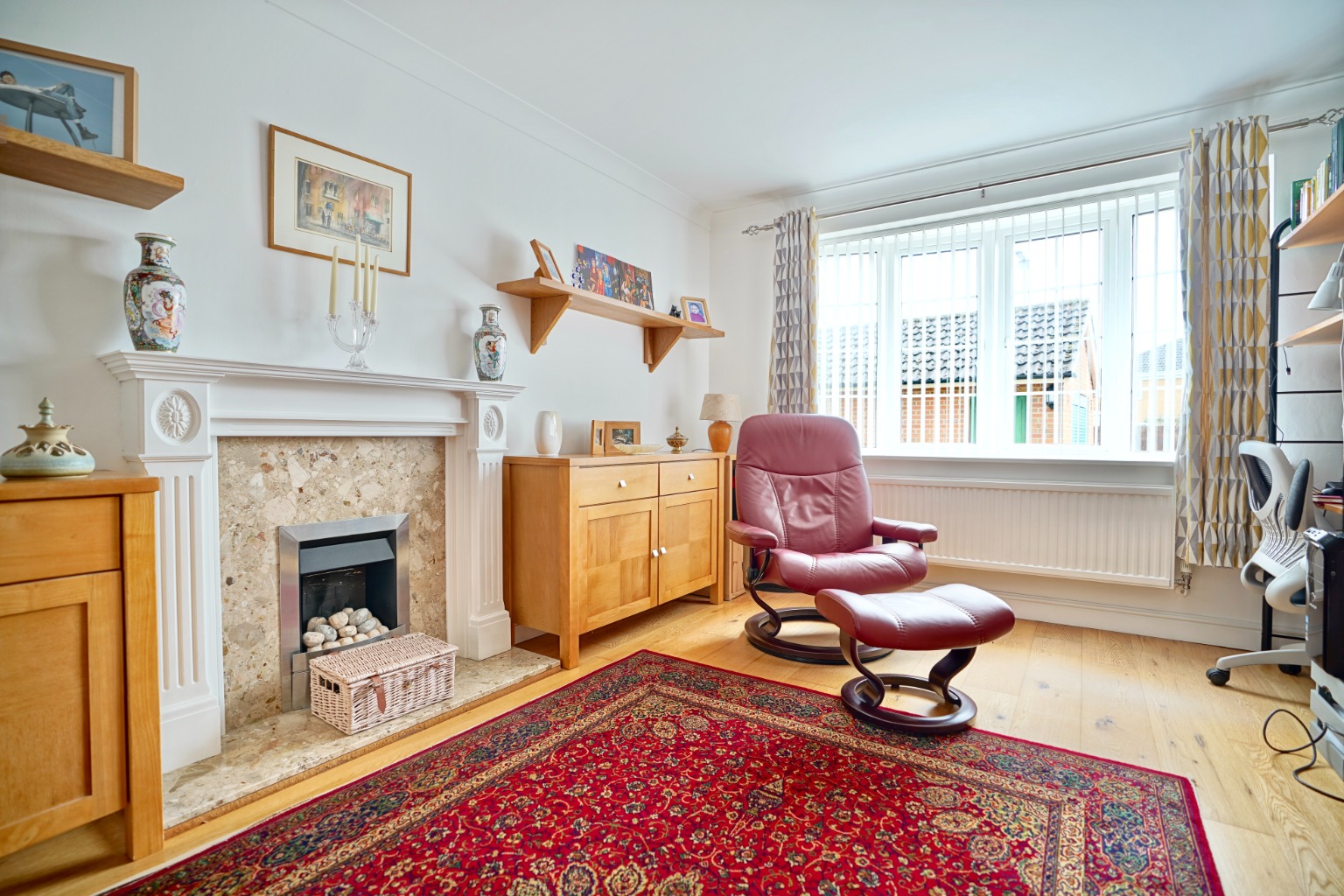 4 bed detached house for sale in Coniston Close, Huntingdon 4