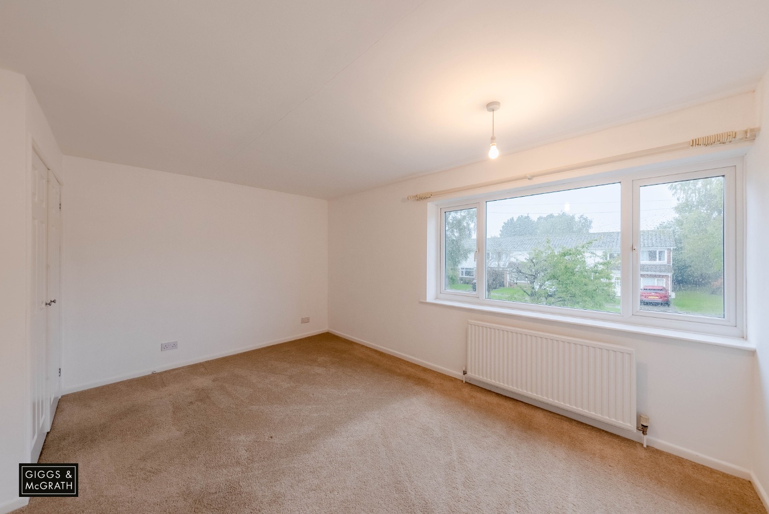 3 bed end of terrace house for sale in Gunnings Way, Huntingdon 8