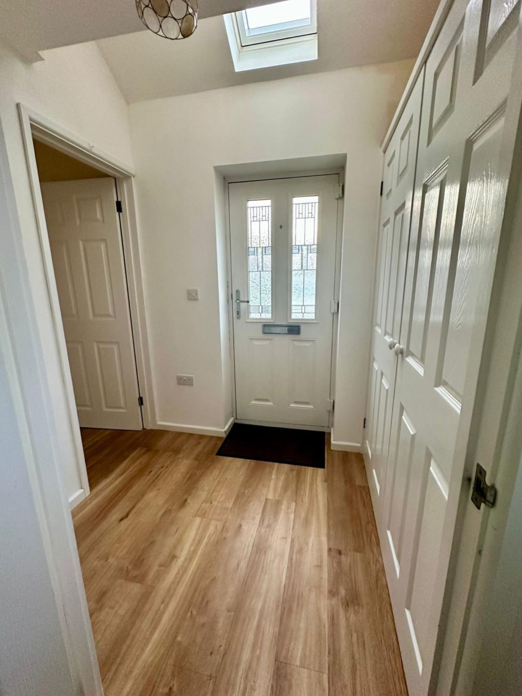 3 bed end of terrace house for sale in Gunnings Way, Huntingdon 5