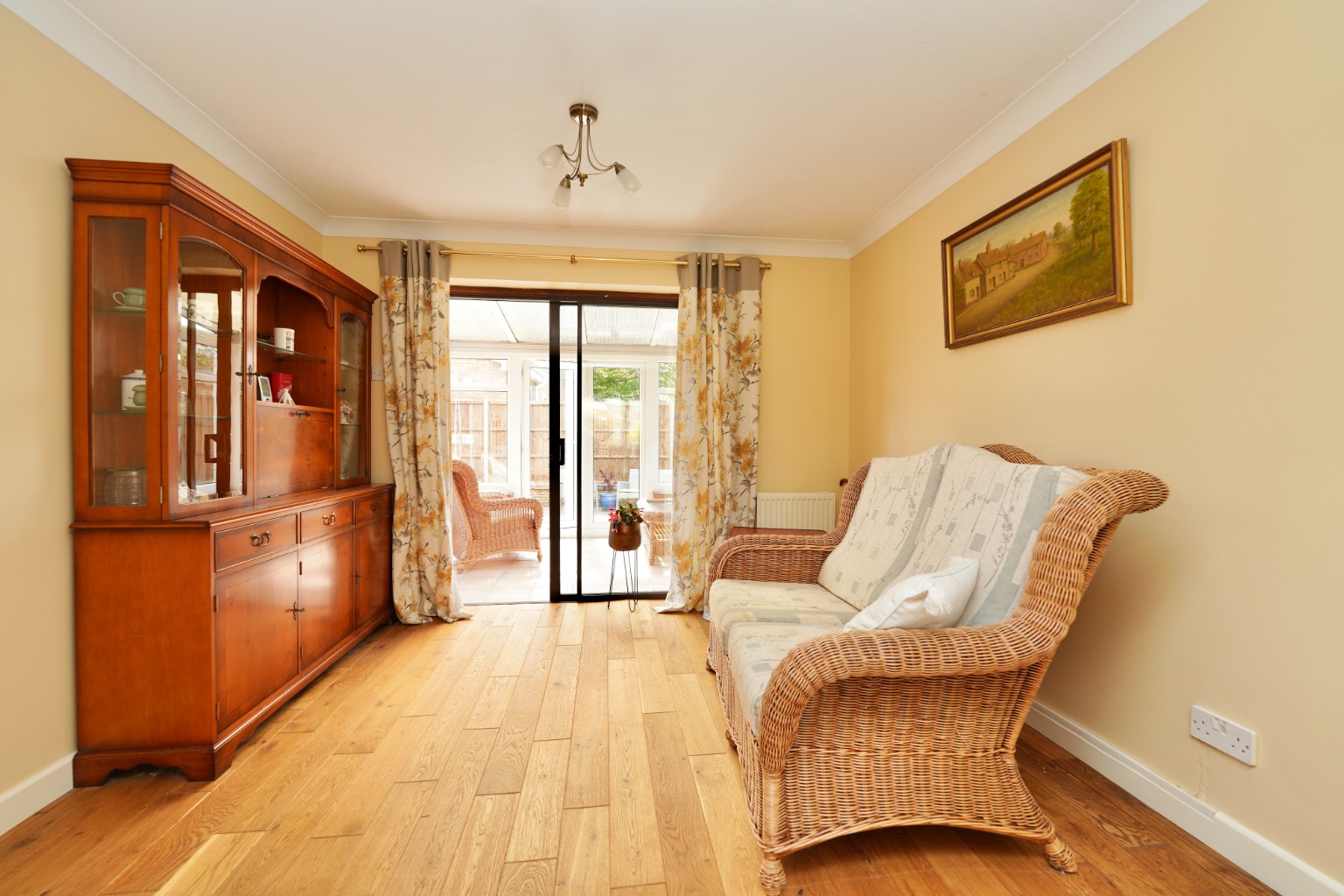 3 bed link detached house for sale in School Lane, Huntingdon 2