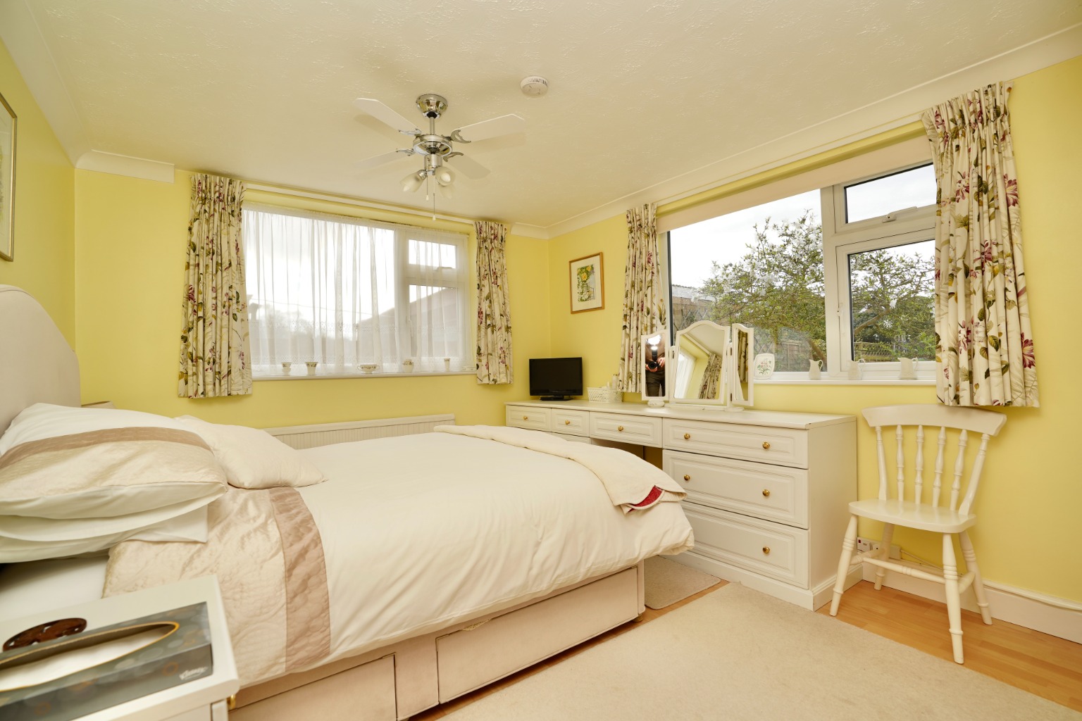3 bed detached bungalow for sale in Parkhall Road, Huntingdon  - Property Image 14