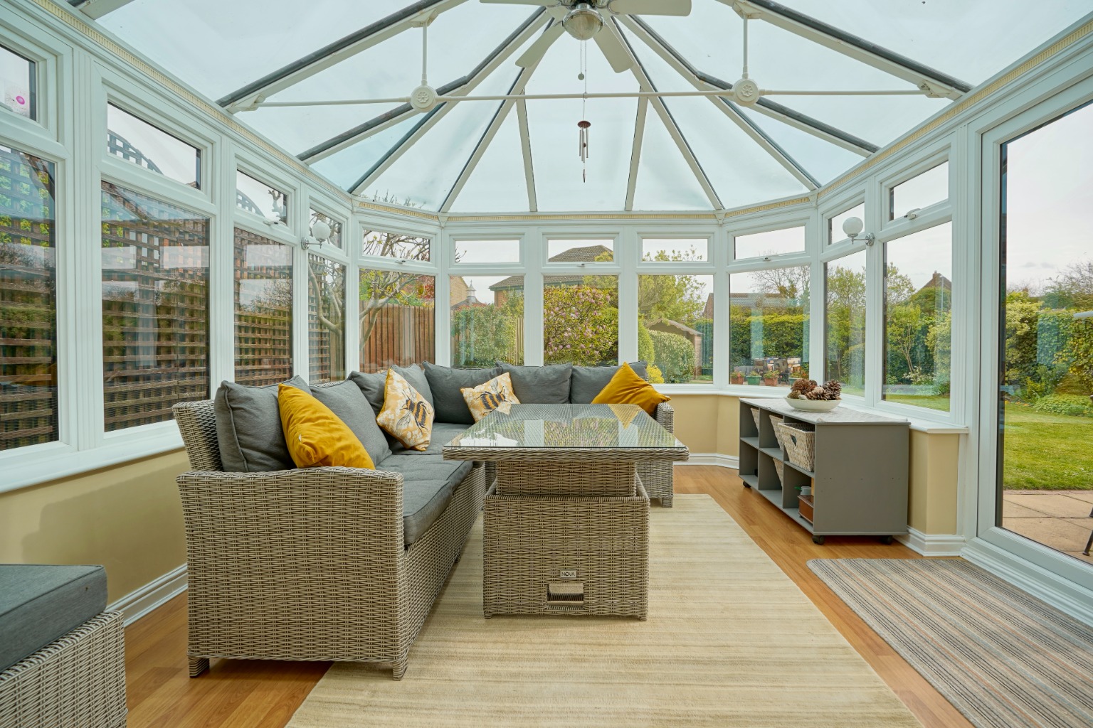 4 bed detached house for sale in Hartham Close, Huntingdon 3