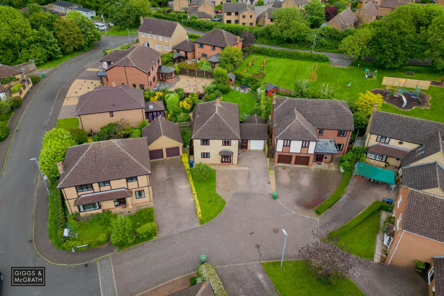 4 bed detached house for sale in Hartham Close, Huntingdon  - Property Image 20