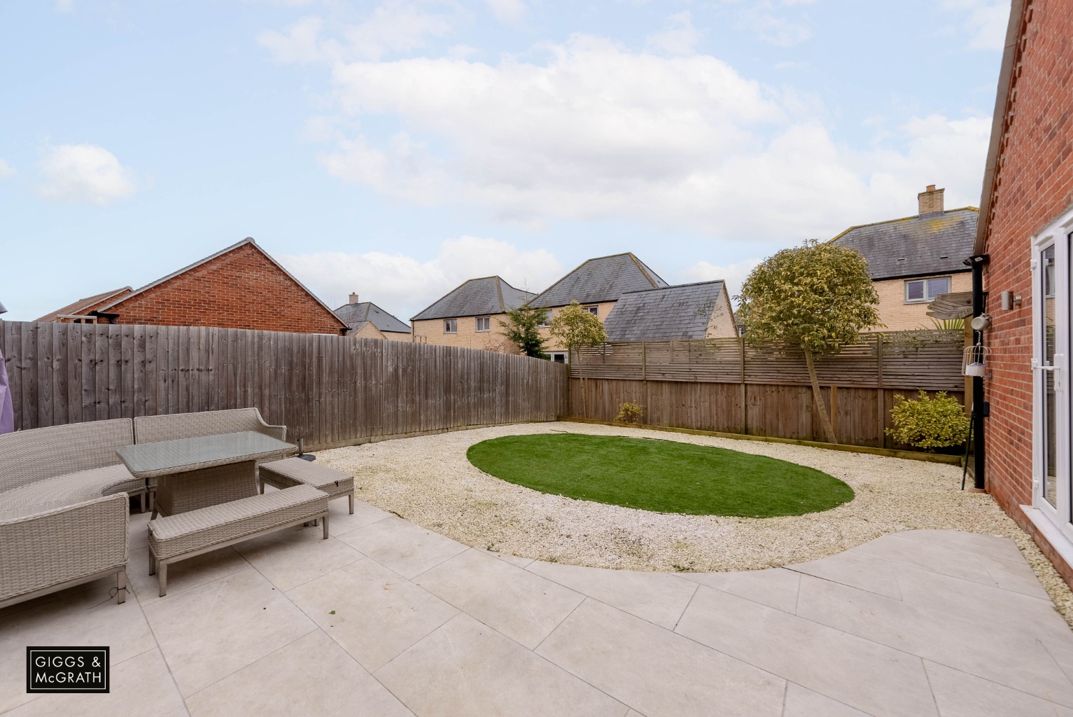 3 bed semi-detached house for sale in Senliz Road, Huntingdon 21