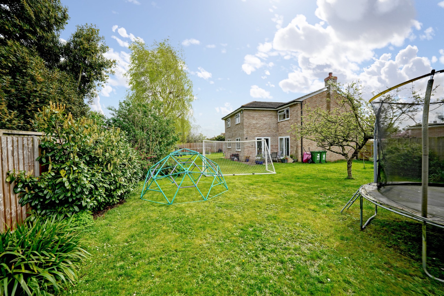 4 bed detached house for sale in Greenfields, Huntingdon  - Property Image 1