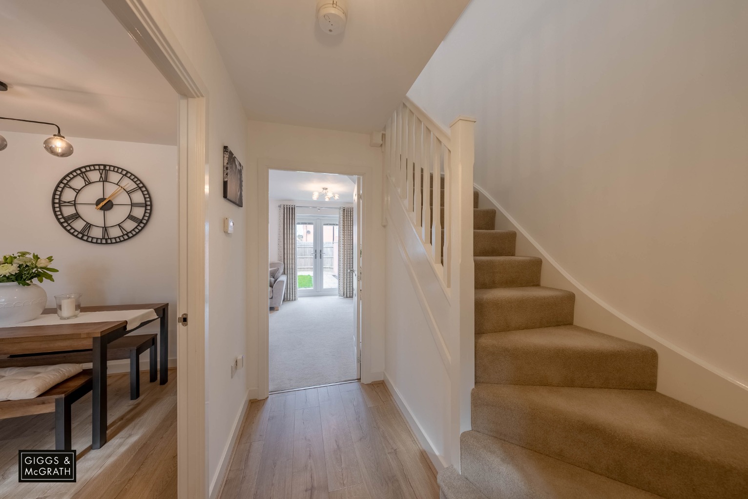 3 bed semi-detached house for sale in Hetley Close, Huntingdon 5