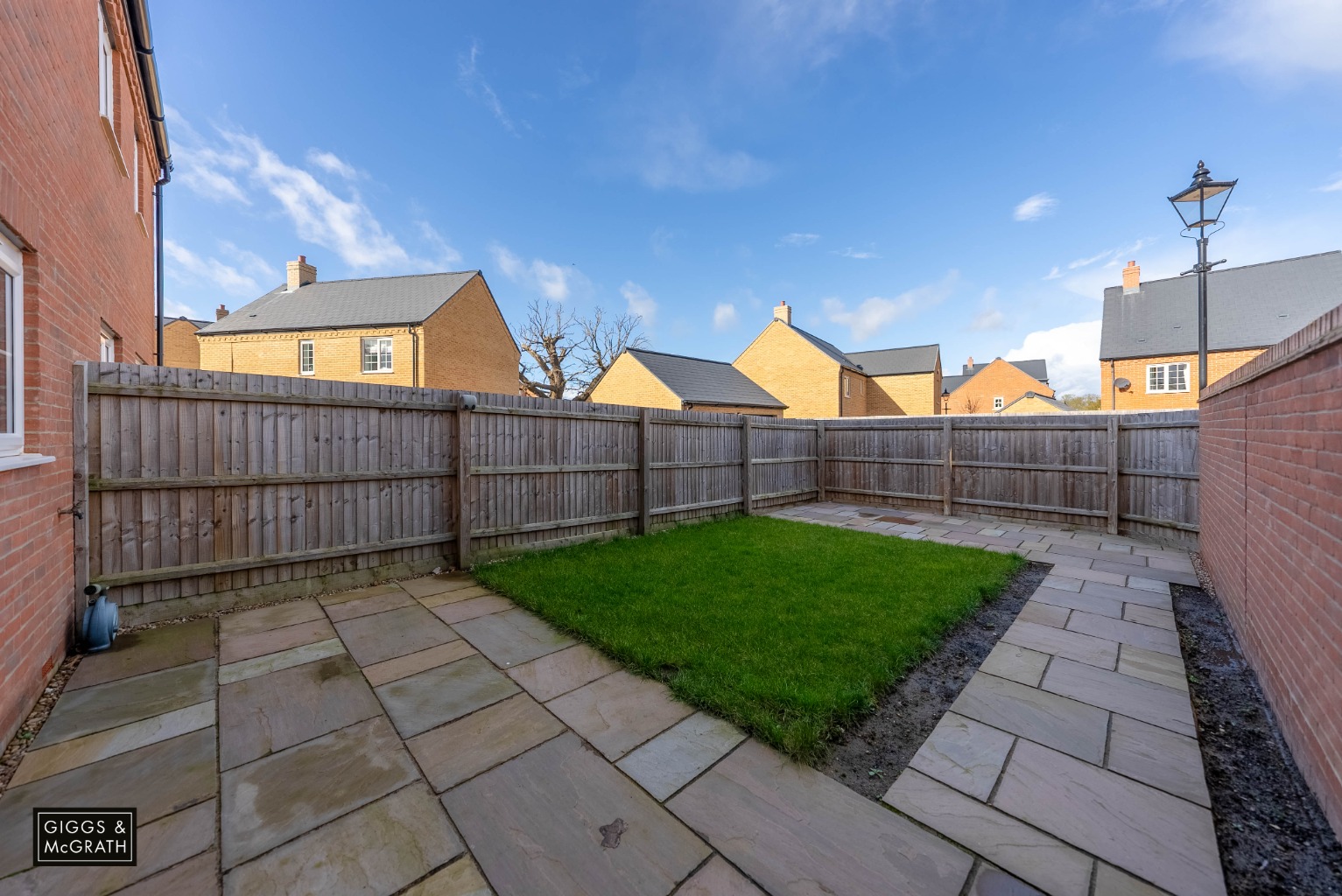 3 bed semi-detached house for sale in Hetley Close, Huntingdon 15