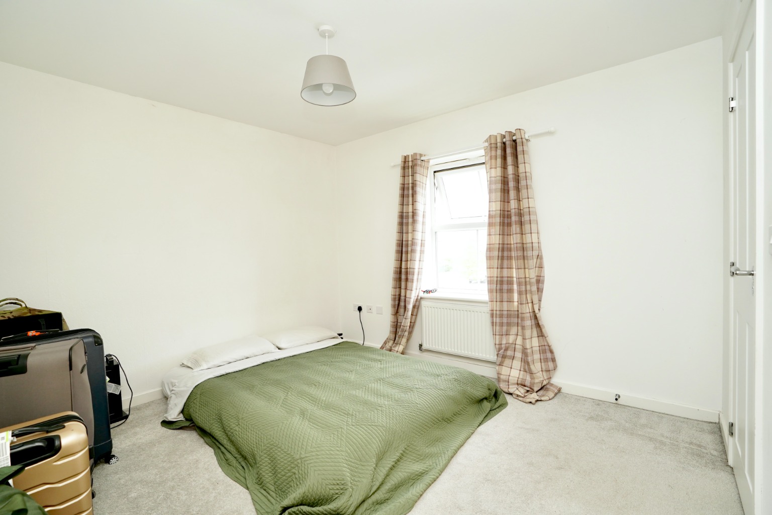 3 bed semi-detached house for sale in Gumcester Way, Huntingdon 4