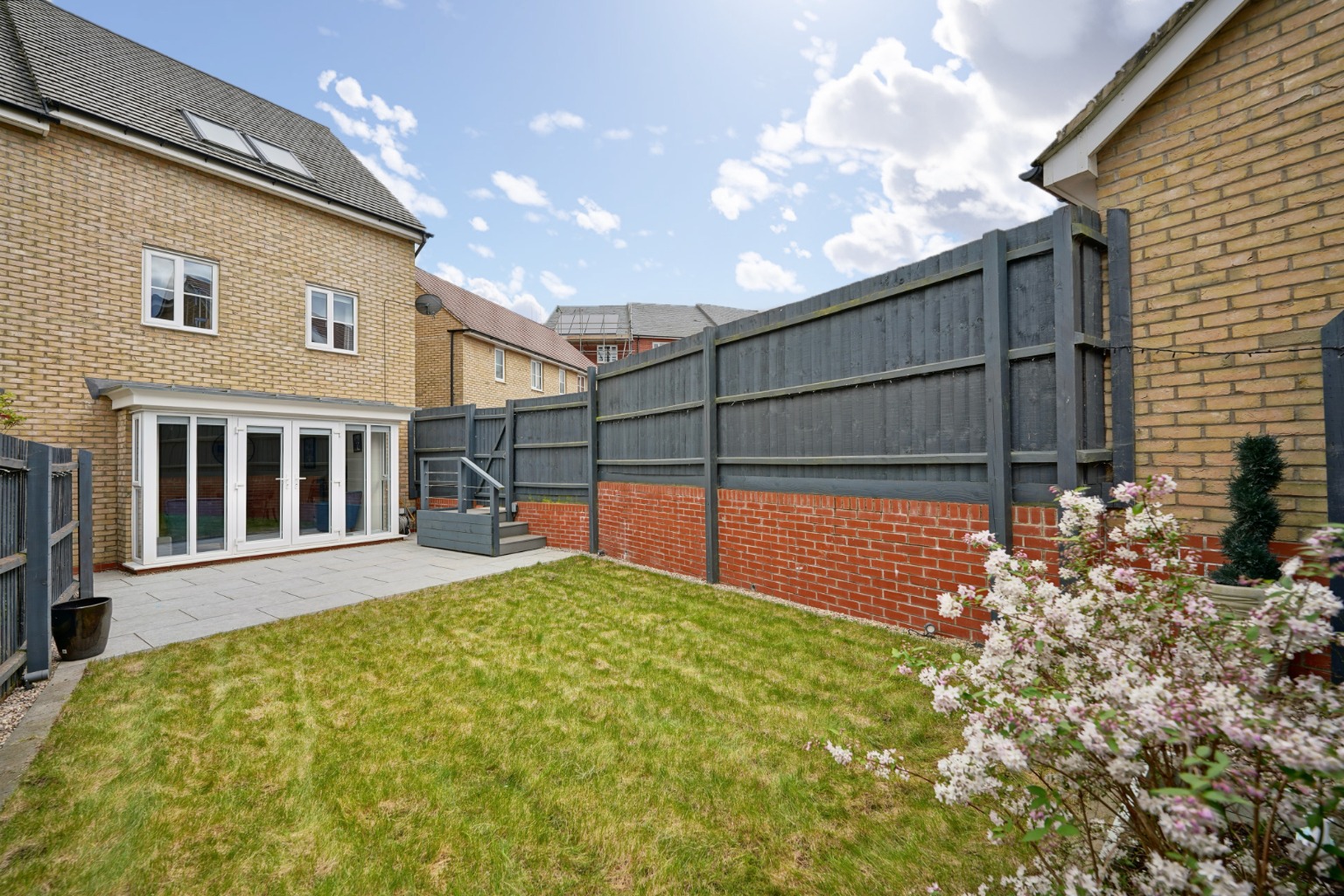 4 bed semi-detached house for sale in Summer's Hill Drive, Cambridge  - Property Image 4