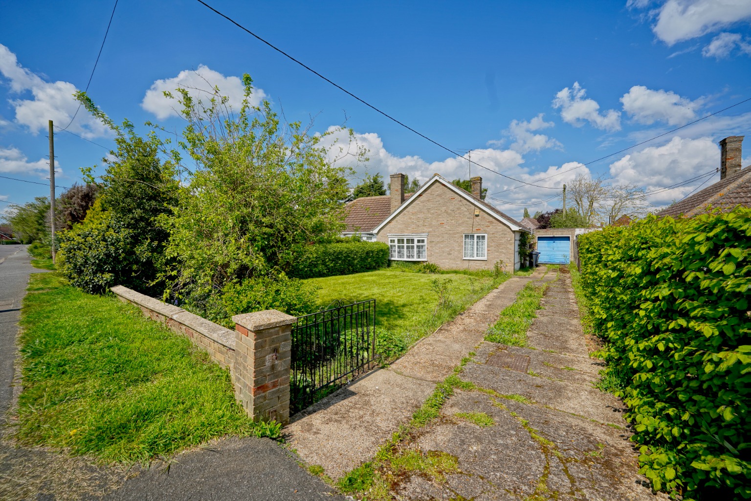 2 bed bungalow for sale in Marsh Lane, Cambridgeshire  - Property Image 1