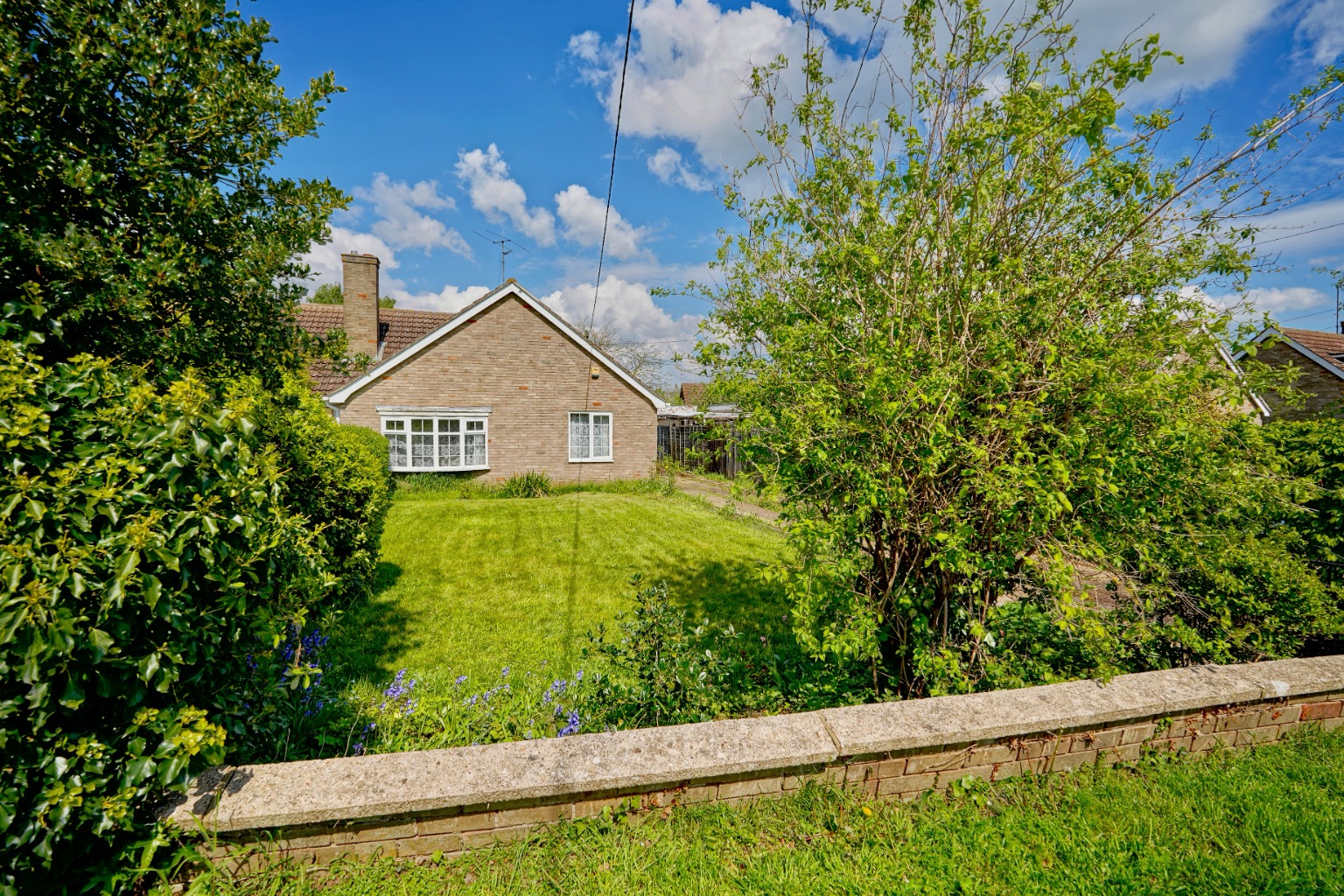 2 bed bungalow for sale in Marsh Lane, Cambridgeshire  - Property Image 9