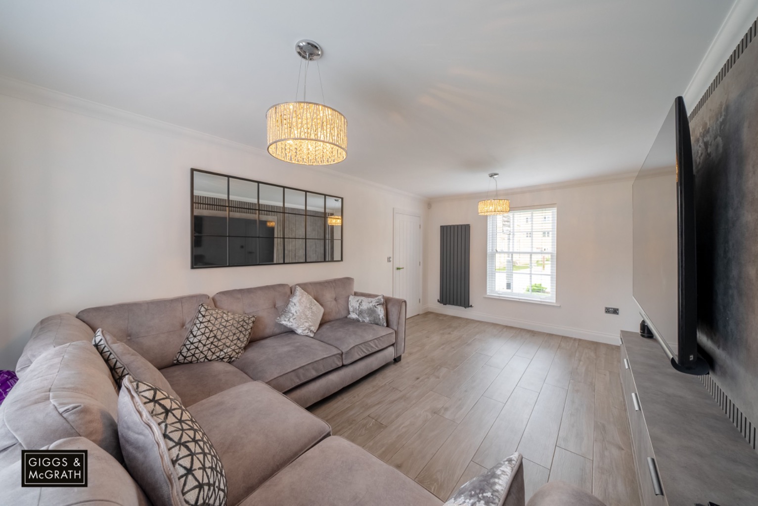 4 bed link detached house for sale in Pople Drive, Huntingdon 8