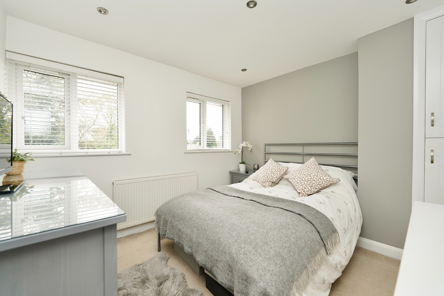 4 bed semi-detached house for sale in Hill Estate, Huntingdon 11