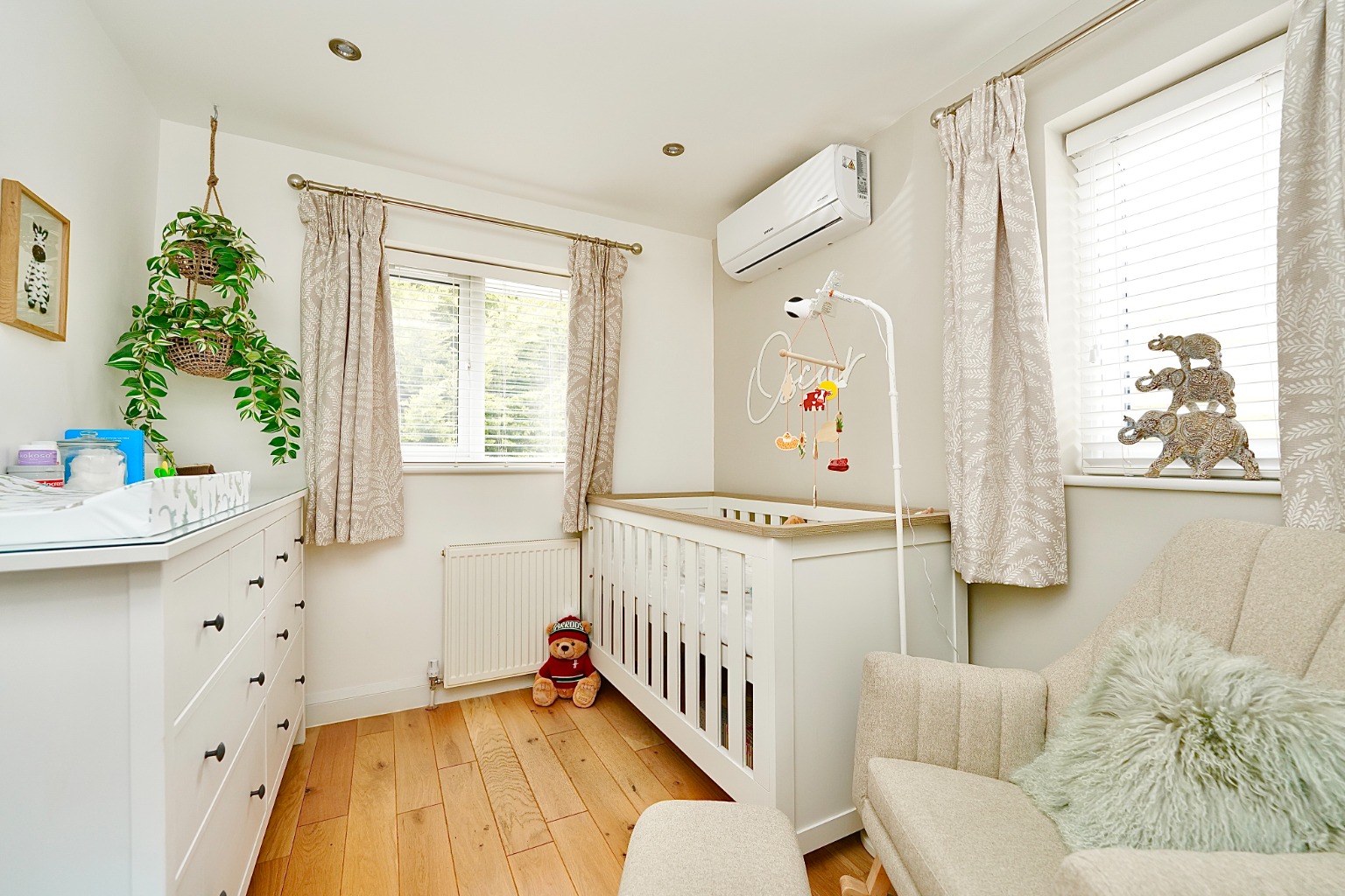 4 bed semi-detached house for sale in Hill Estate, Huntingdon 12