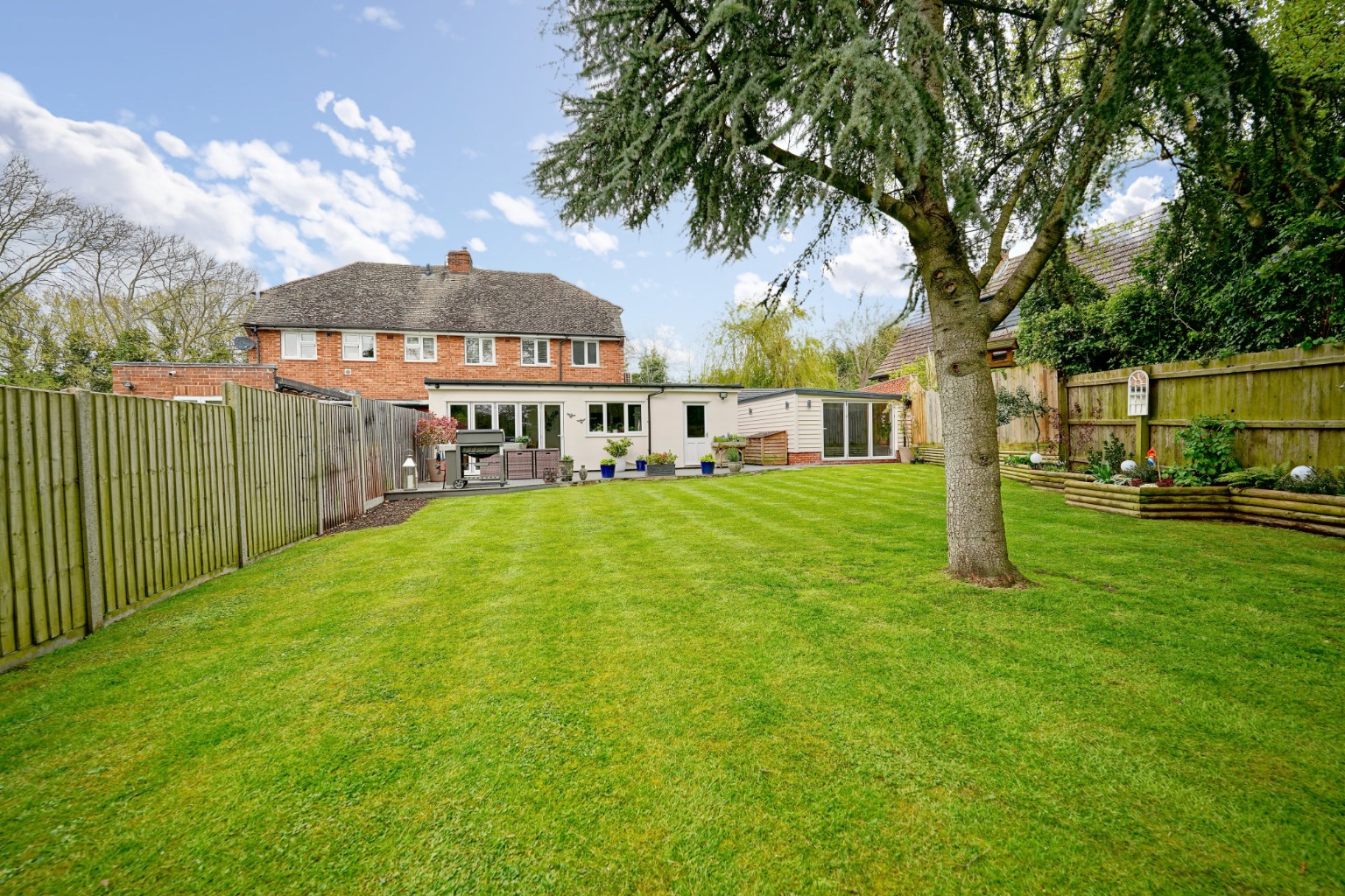 4 bed semi-detached house for sale in Hill Estate, Huntingdon  - Property Image 19