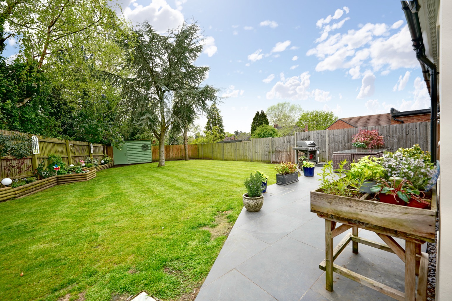 4 bed semi-detached house for sale in Hill Estate, Huntingdon 19