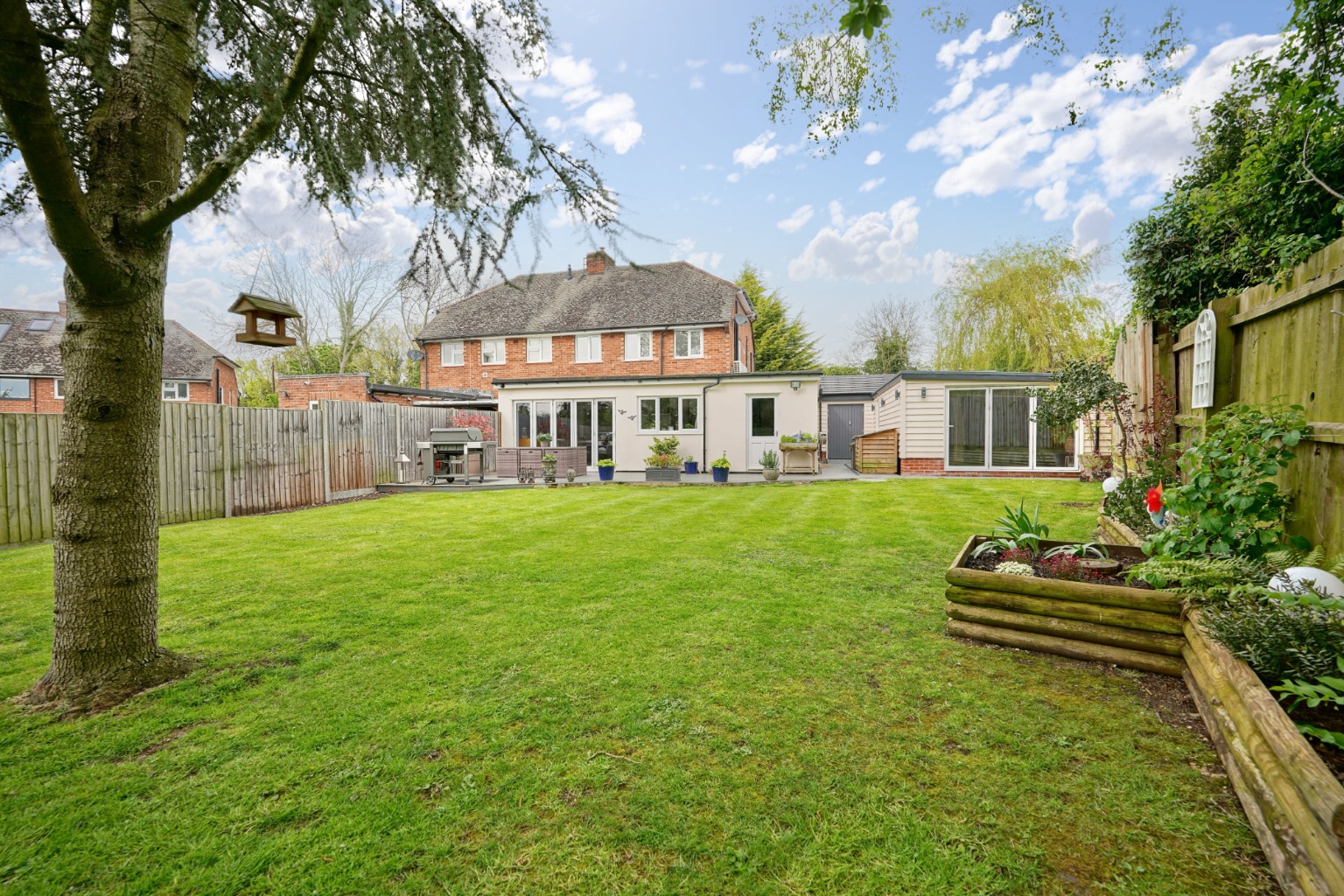 4 bed semi-detached house for sale in Hill Estate, Huntingdon  - Property Image 1