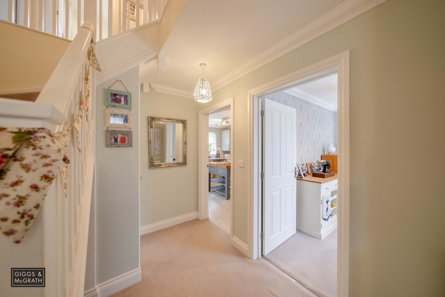 4 bed detached house for sale in Pinner Lane, Huntingdon 10