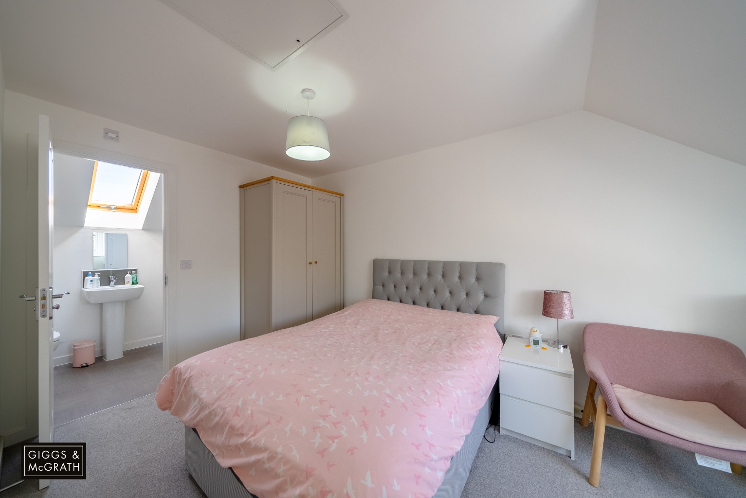 3 bed end of terrace house for sale in Christie Drive, Huntingdon 7